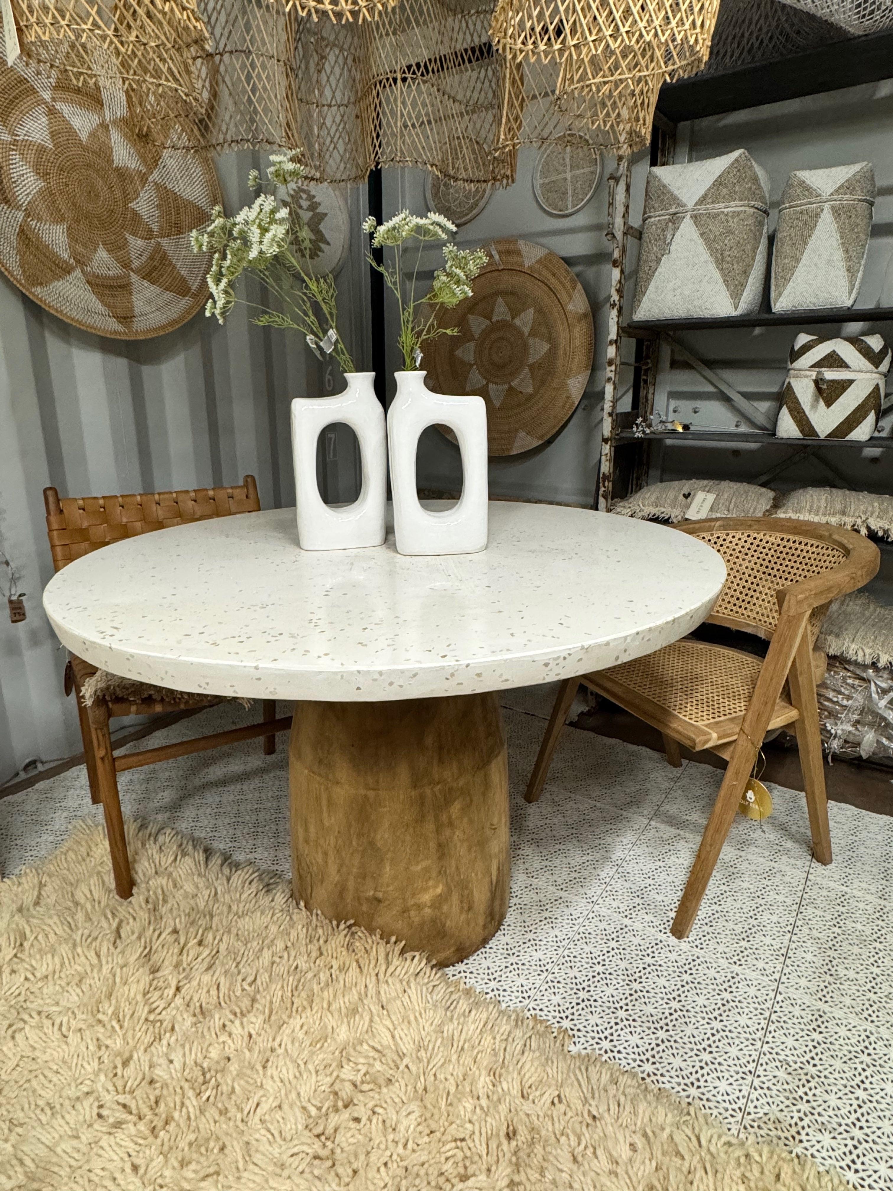 Teak & Terrazzo Tisch - rund