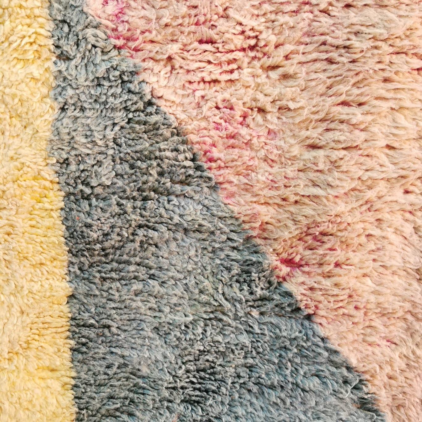 Bajoud kleed 250x 150 cm.