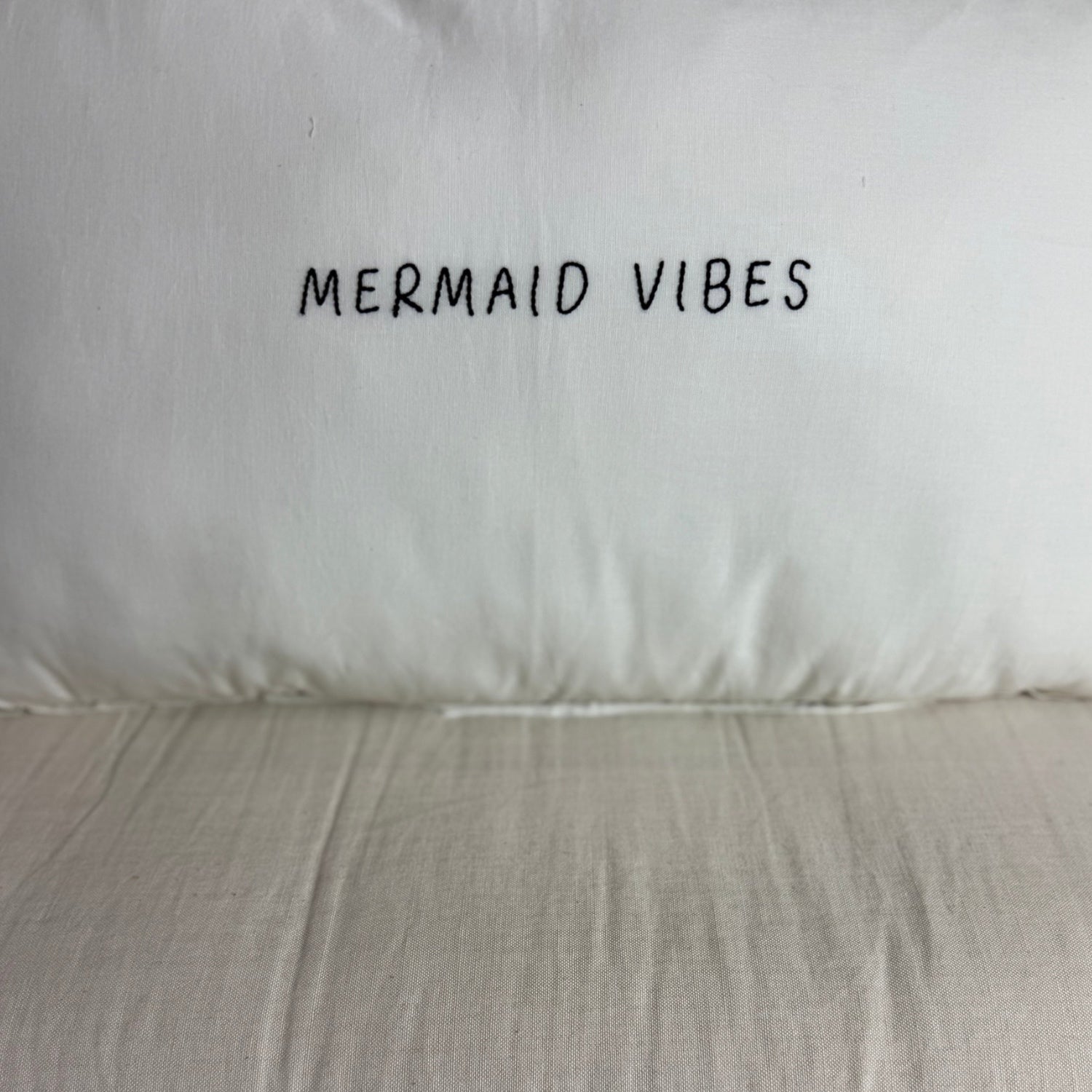 Linnen Pillow + Filling | Mermaid Vibes | White