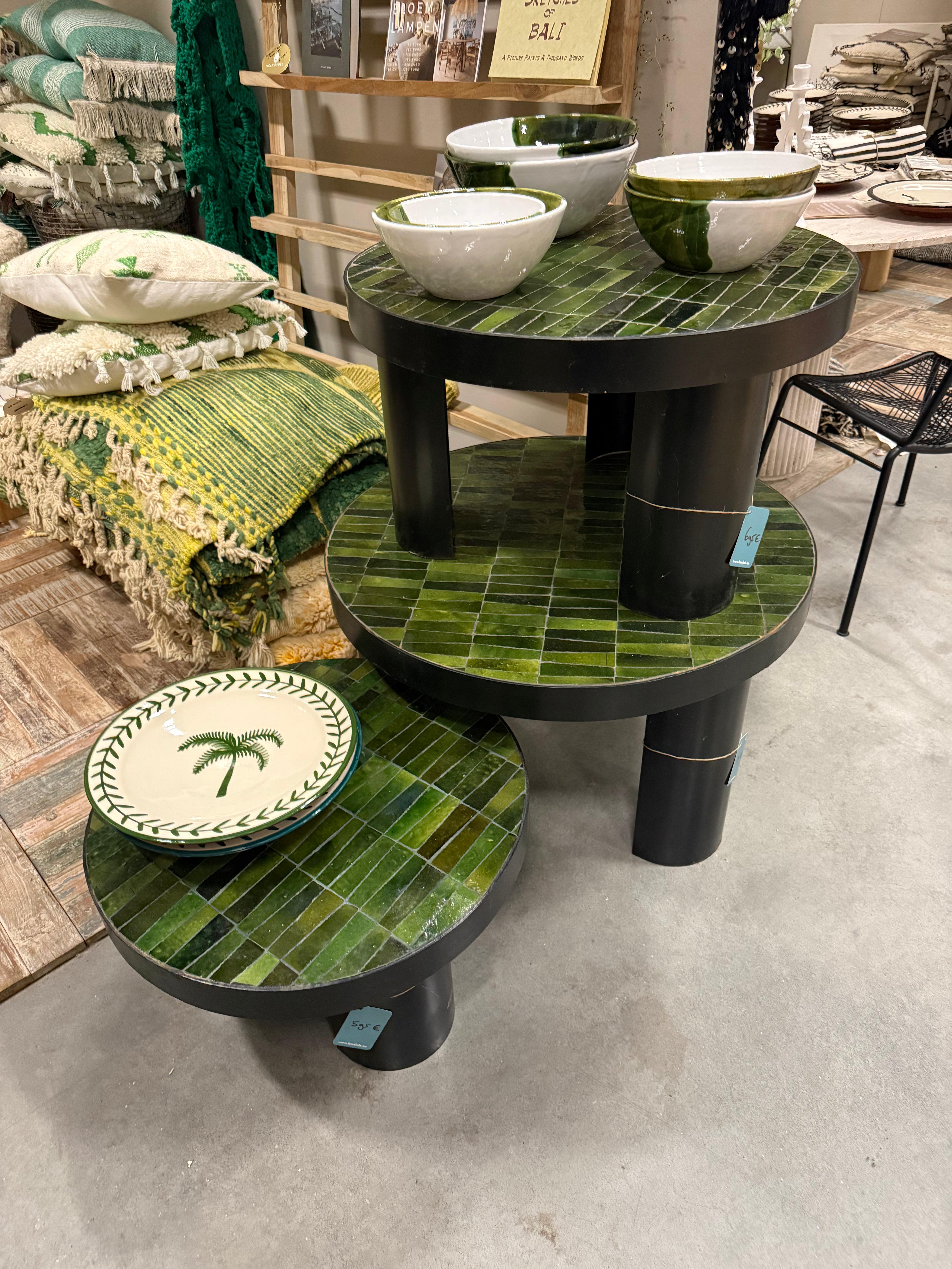 Tegeltjes bijzet tafel - groen - 50 cm - uniek exemplaar