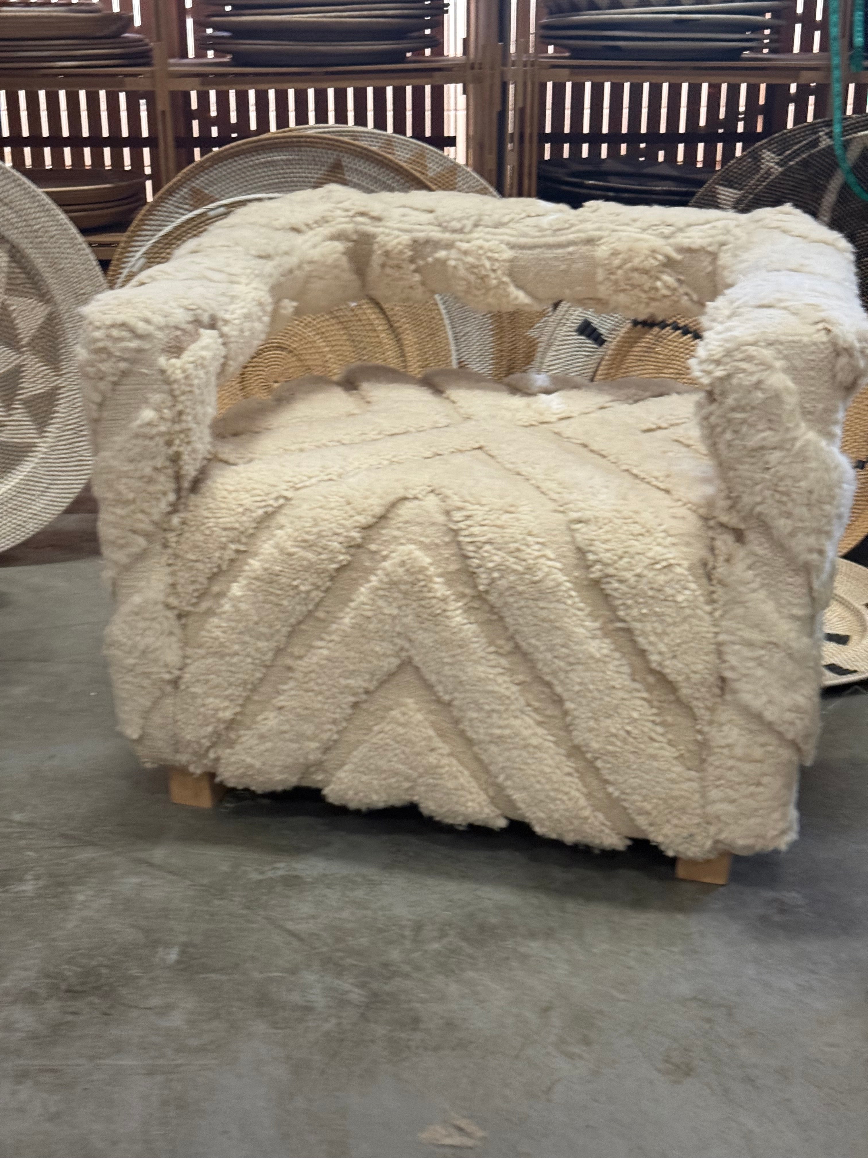 Unieke Fauteuil met Marokkaans Berber Kleed – 100% Wol - 90 cm breed x 78 cm diep x 70 cm hoog