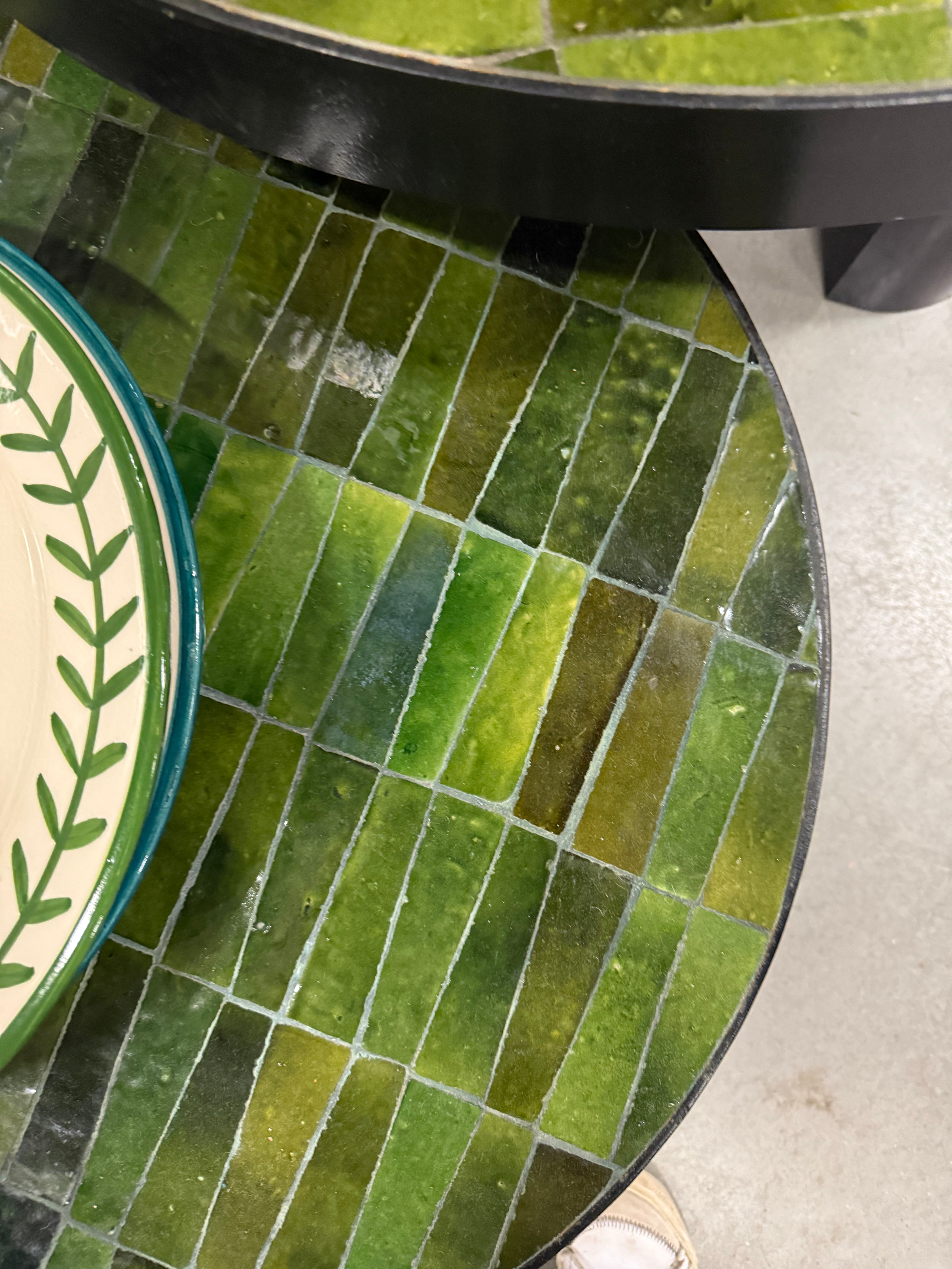 Tegeltjes bijzet tafel - groen - 50 cm - uniek exemplaar