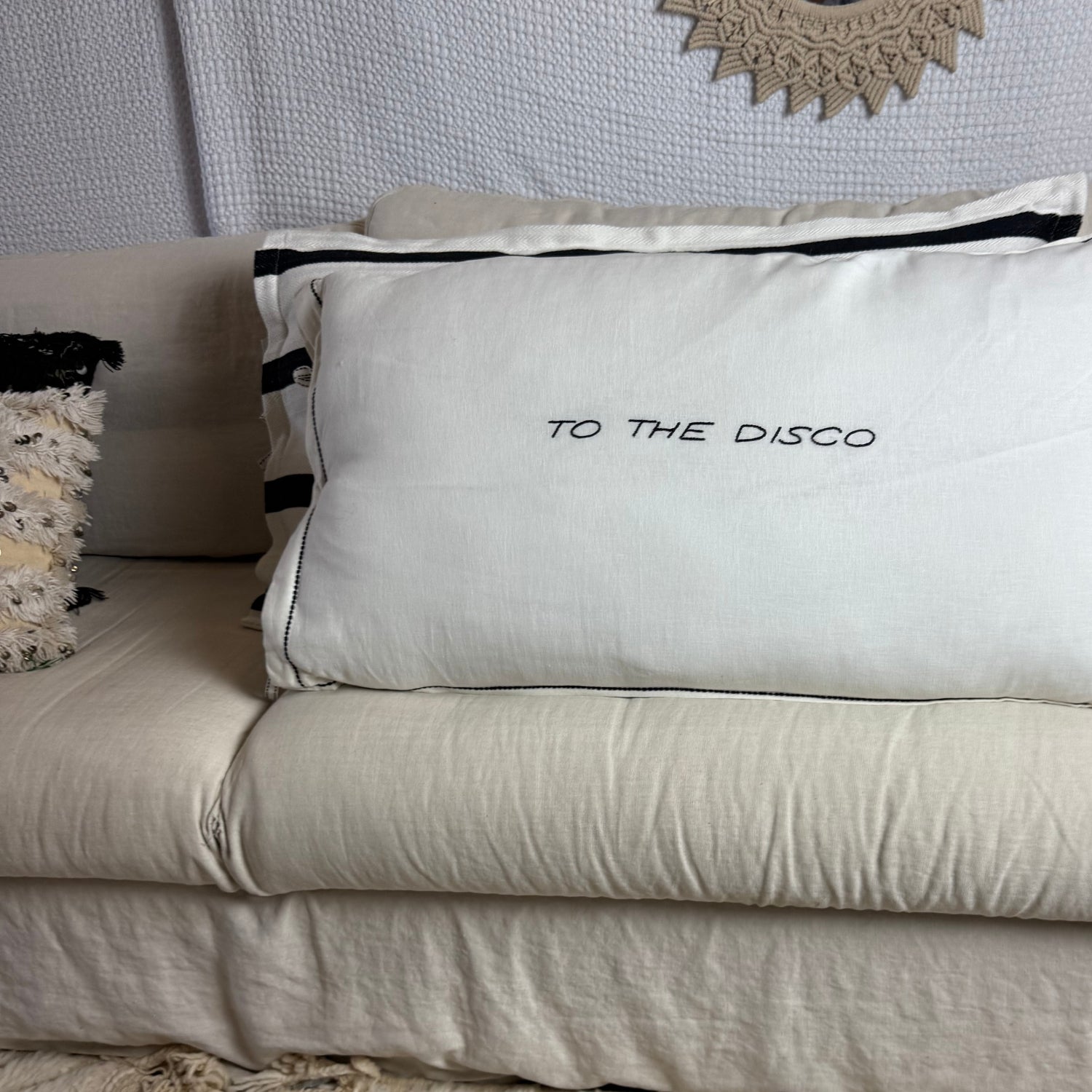 Linnen Pillow + Filling | To The Disco | White