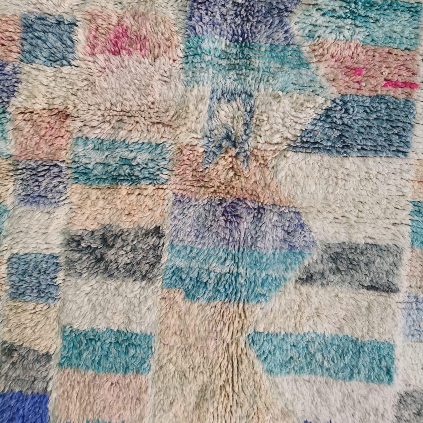 Bajoud kleed 250x 150 cm.