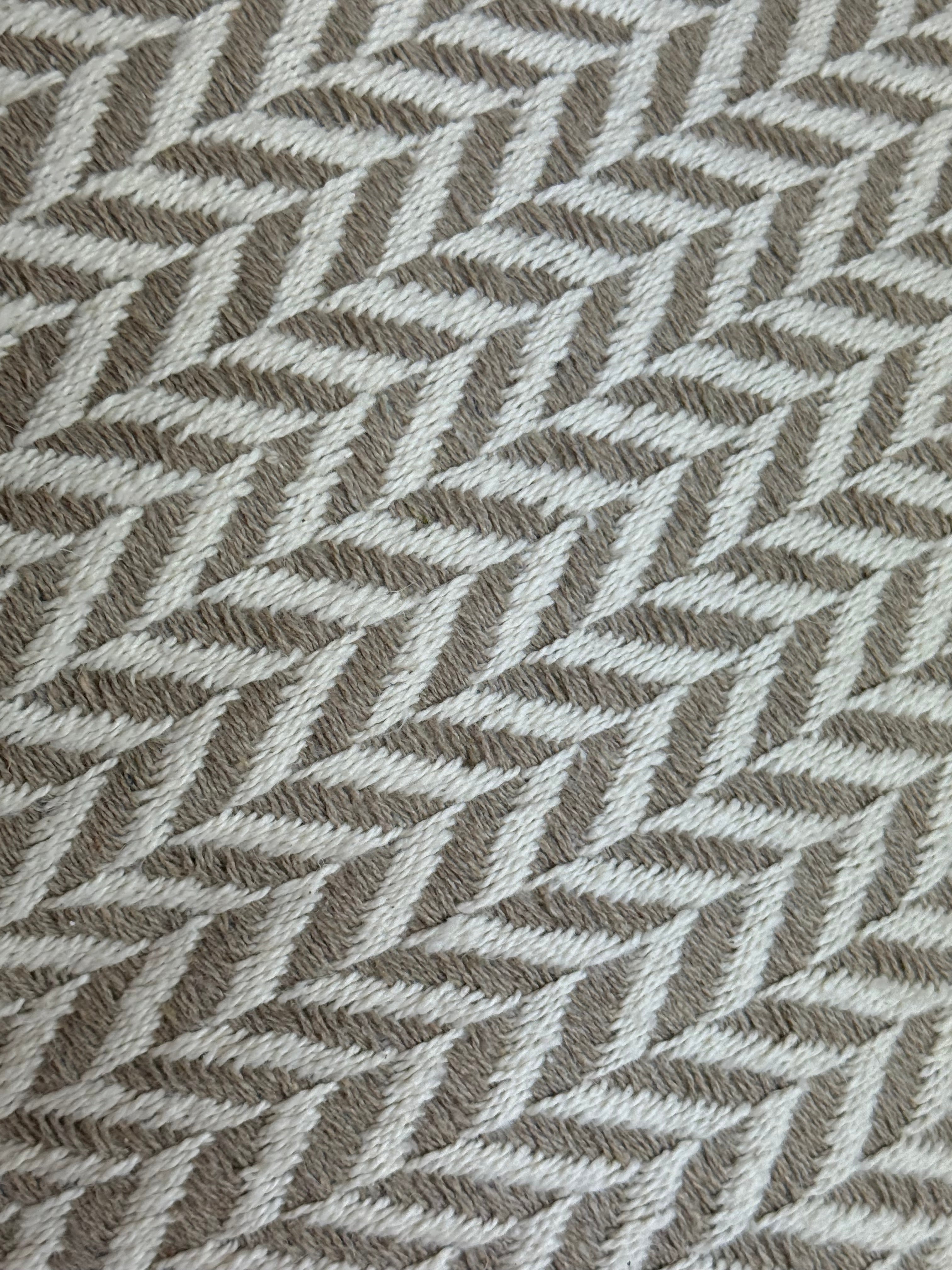 Linnen Pillow + Filling | Jacquard naturel and white