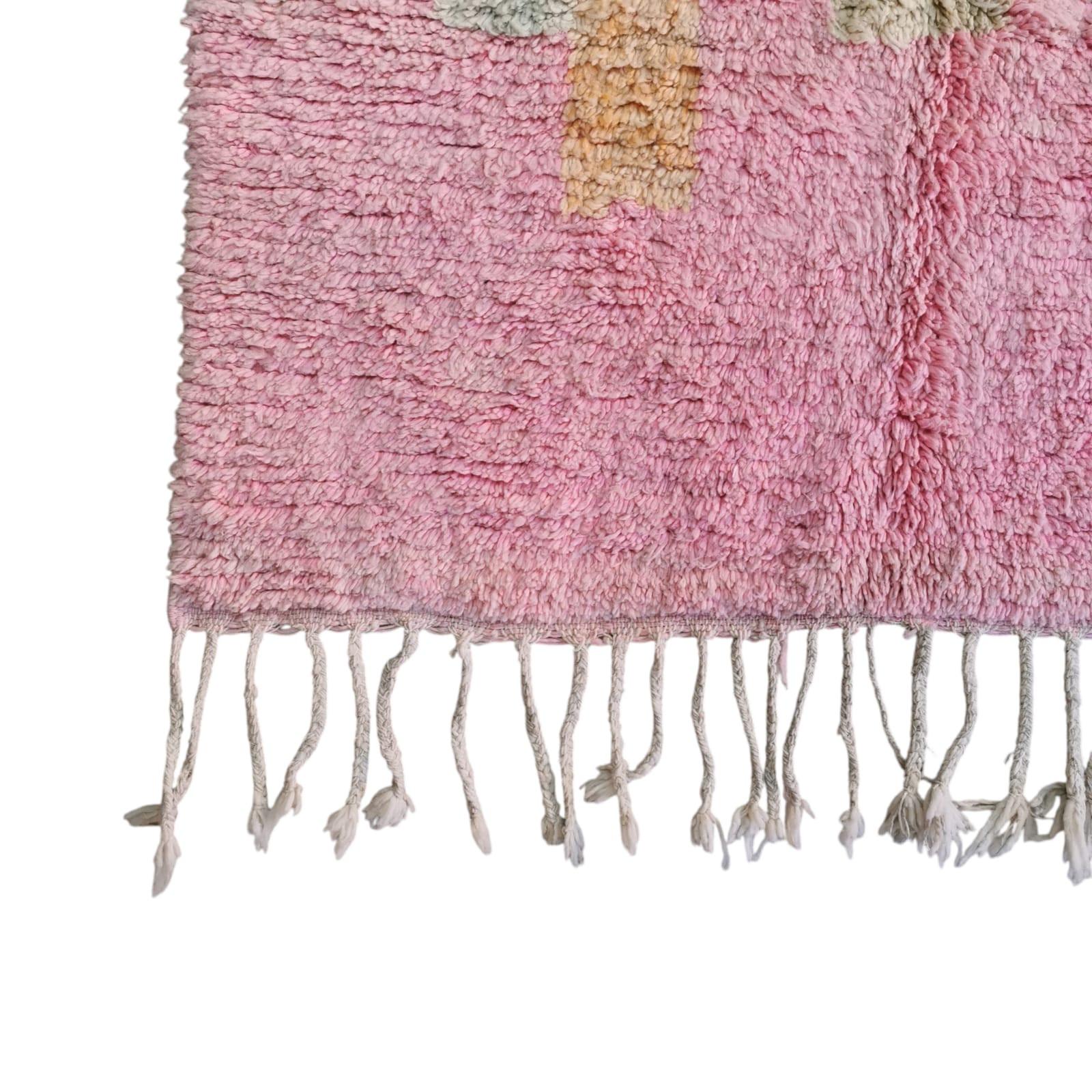 Bajoud kleed 250x 150 cm.