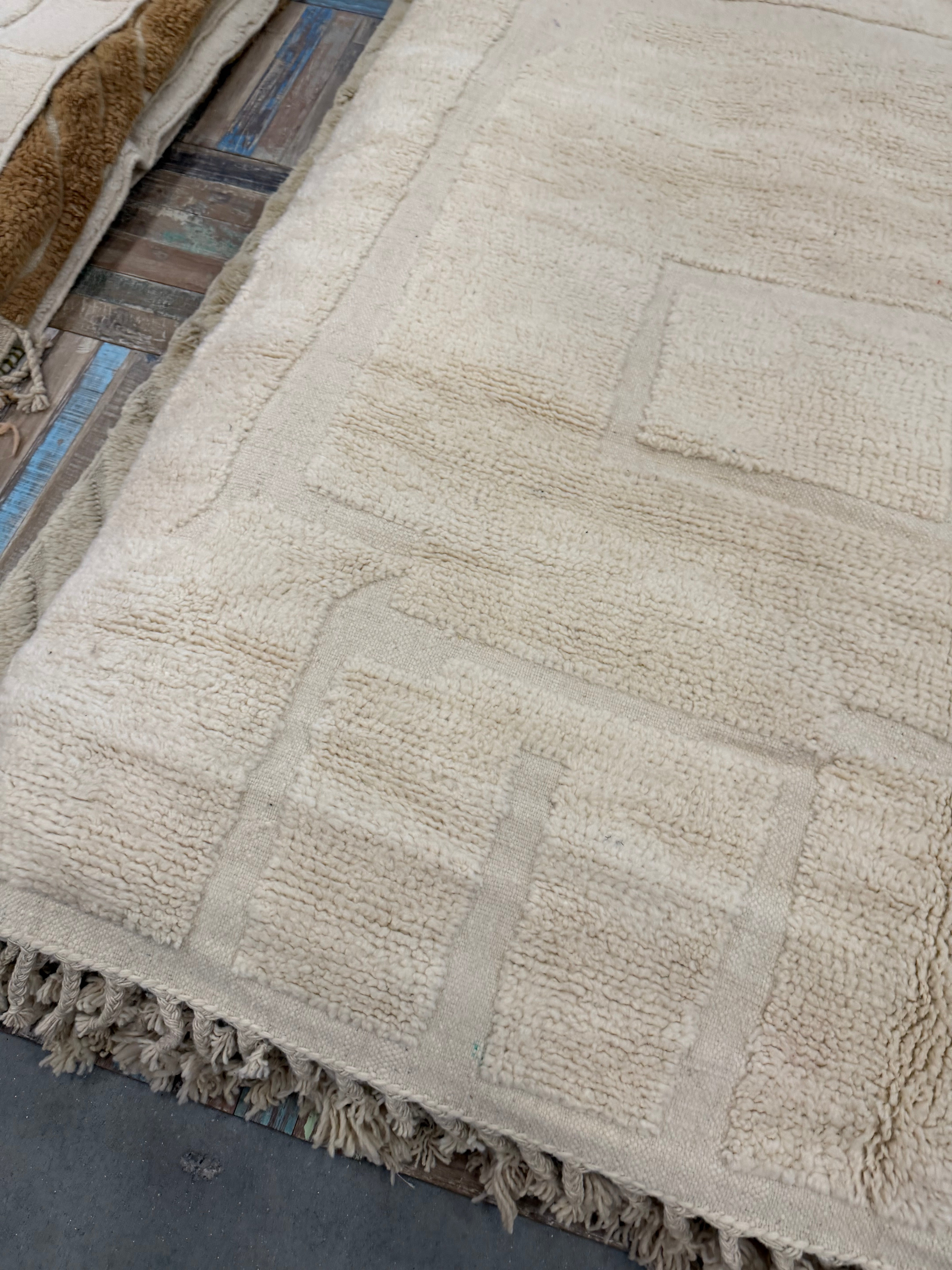 Creme kleurig kleed – Handgeknoopt Berber vloerkleed uit Marokko | 250 x 150 cm
