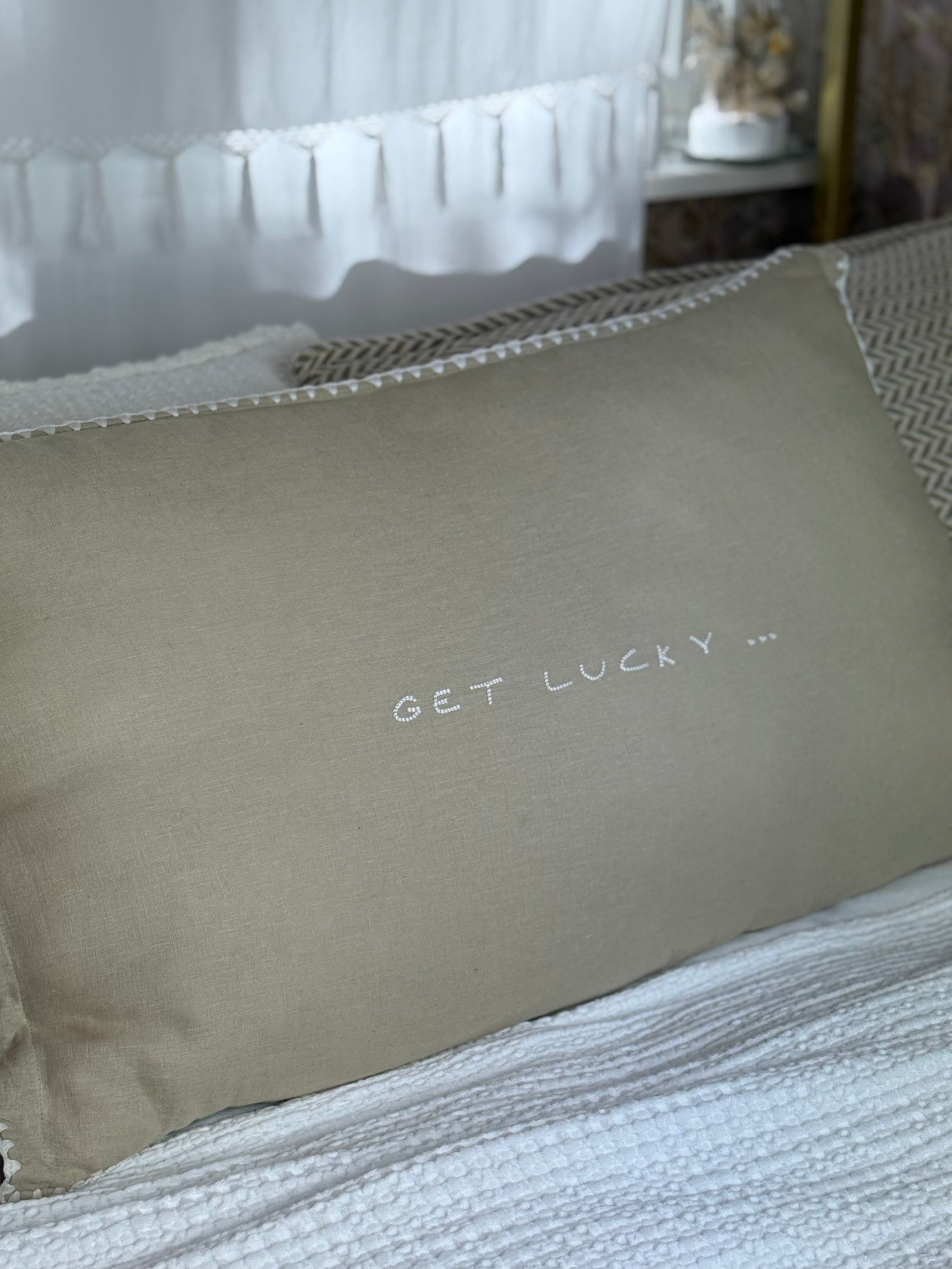 Linnen Pillow + Filling | Get Lucky | Natural