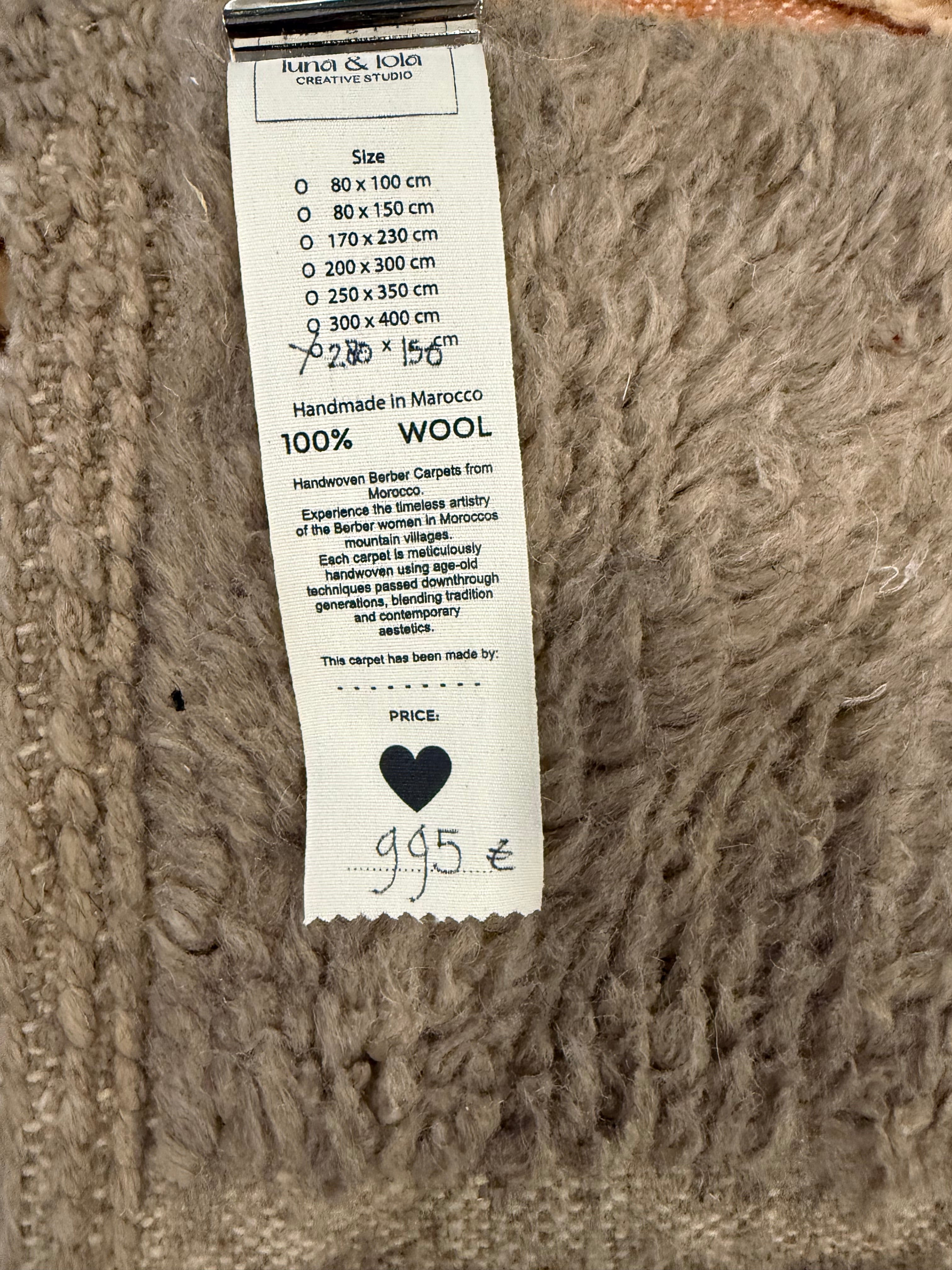 100% wollen kleed - 280 x  150 cm - linnen kleur kaki- er bestaat er maar een in de hele wereld zoals deze