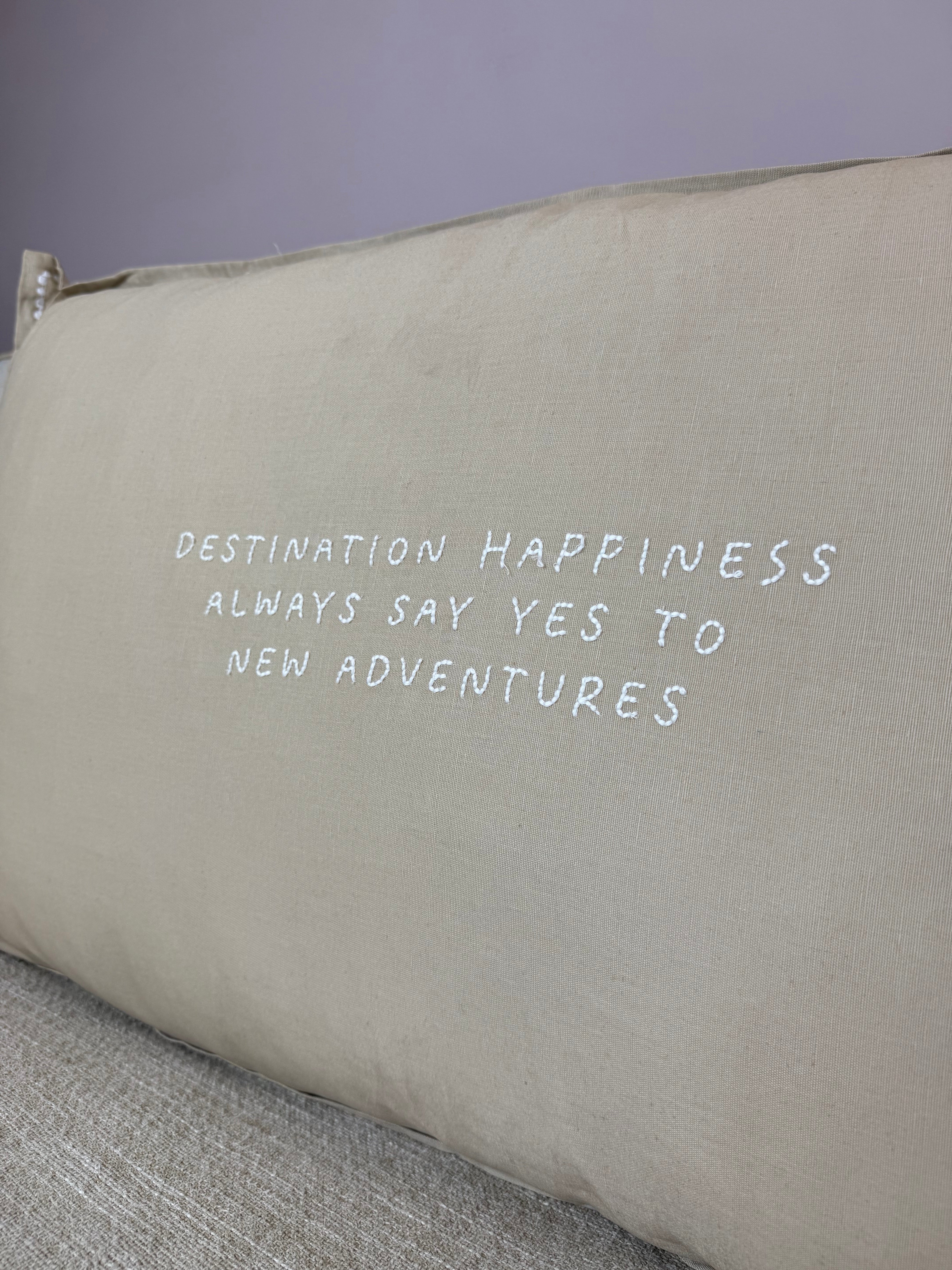 Linnen Pillow + Filling | Destination Happiness | Natural