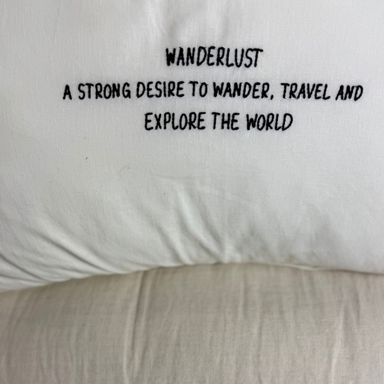 Linnen Pillow + Filling | Wanderlust | White