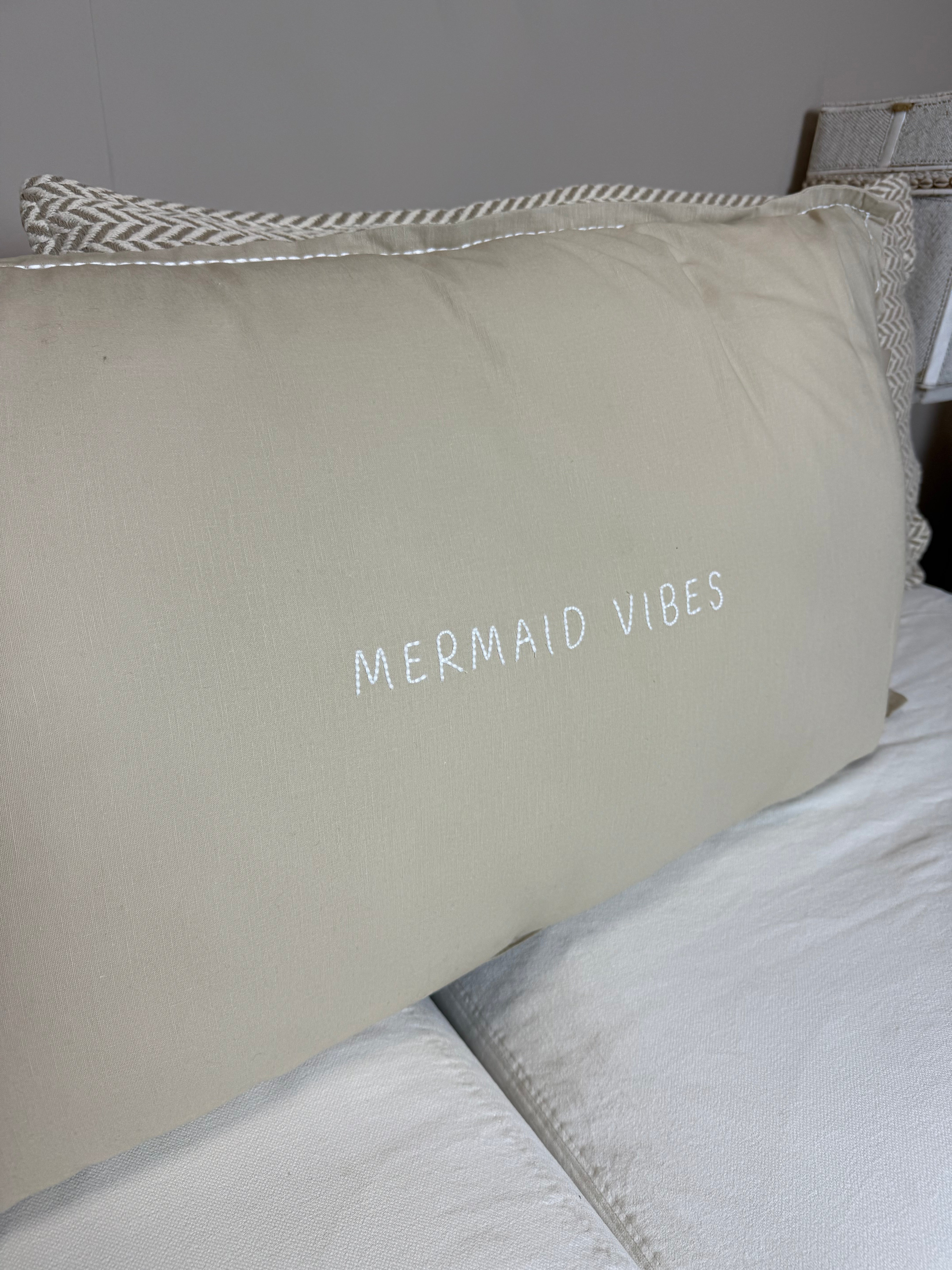 Linnen Pillow + Filling | Mermaid Vibes | Natural