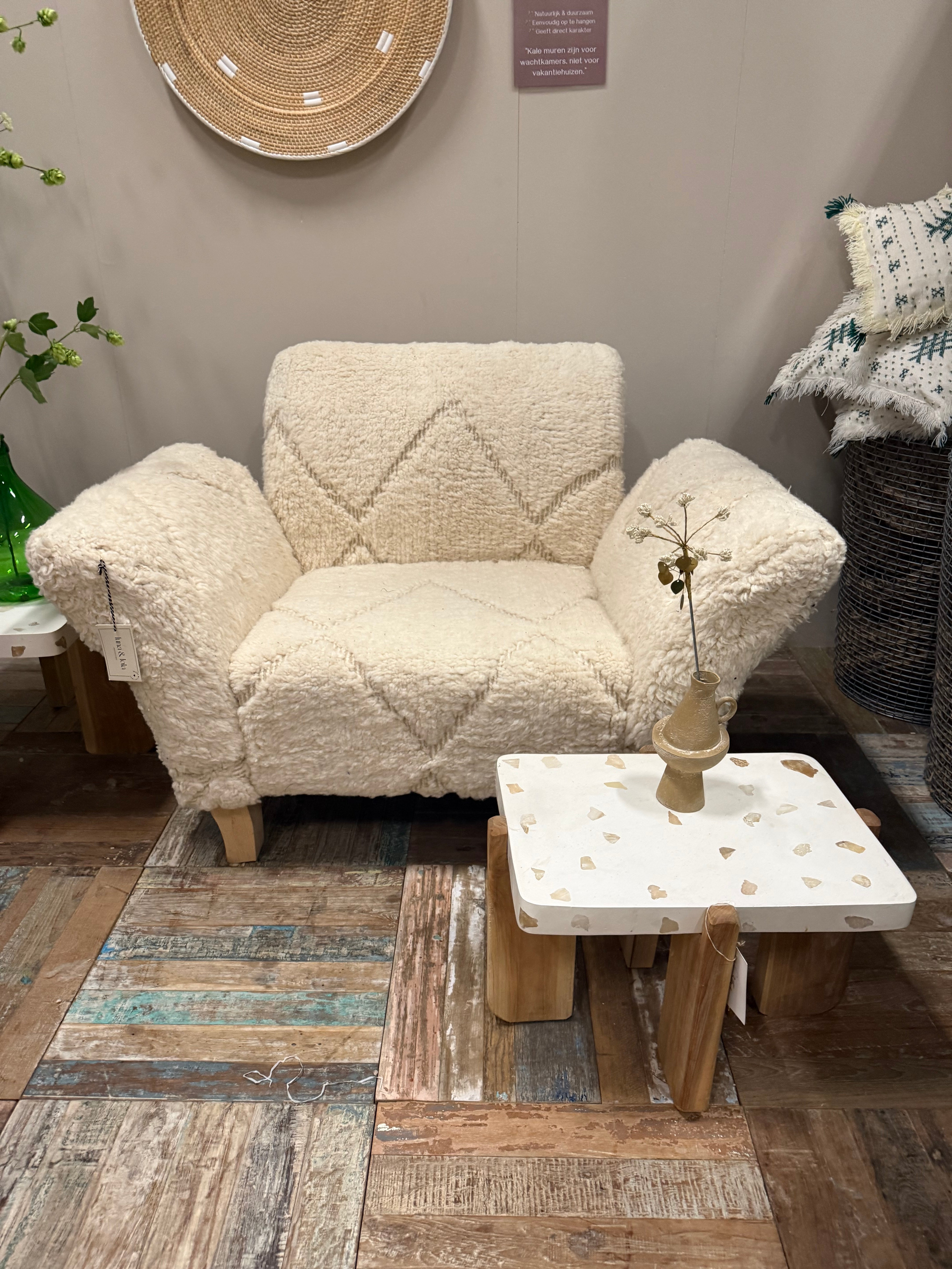 Unieke Fauteuil + poef Berber – 130 breed x 80 cm diep x 85 cm hoog