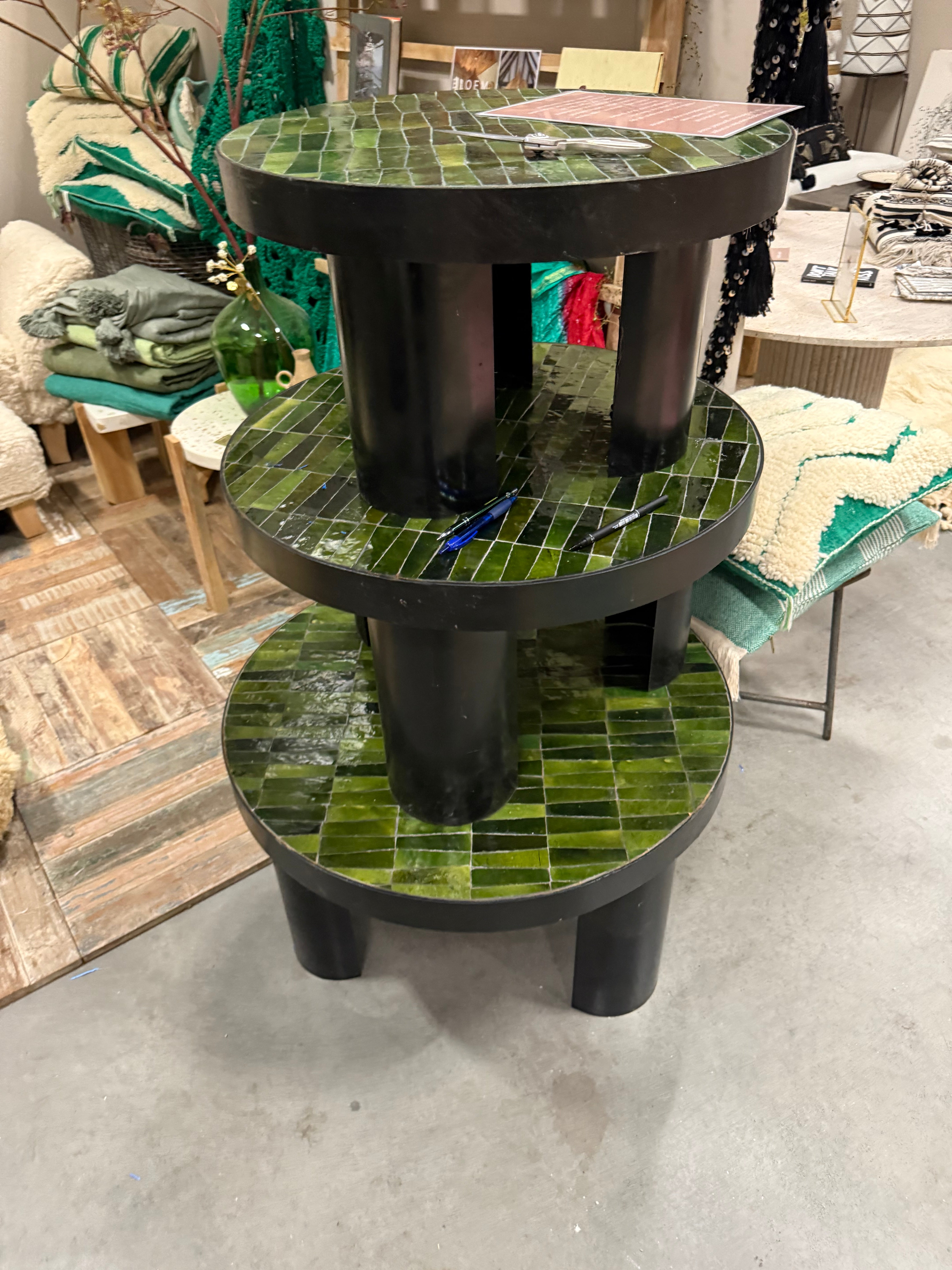 Tegeltjes bijzet tafel - groen - 50 cm - uniek exemplaar
