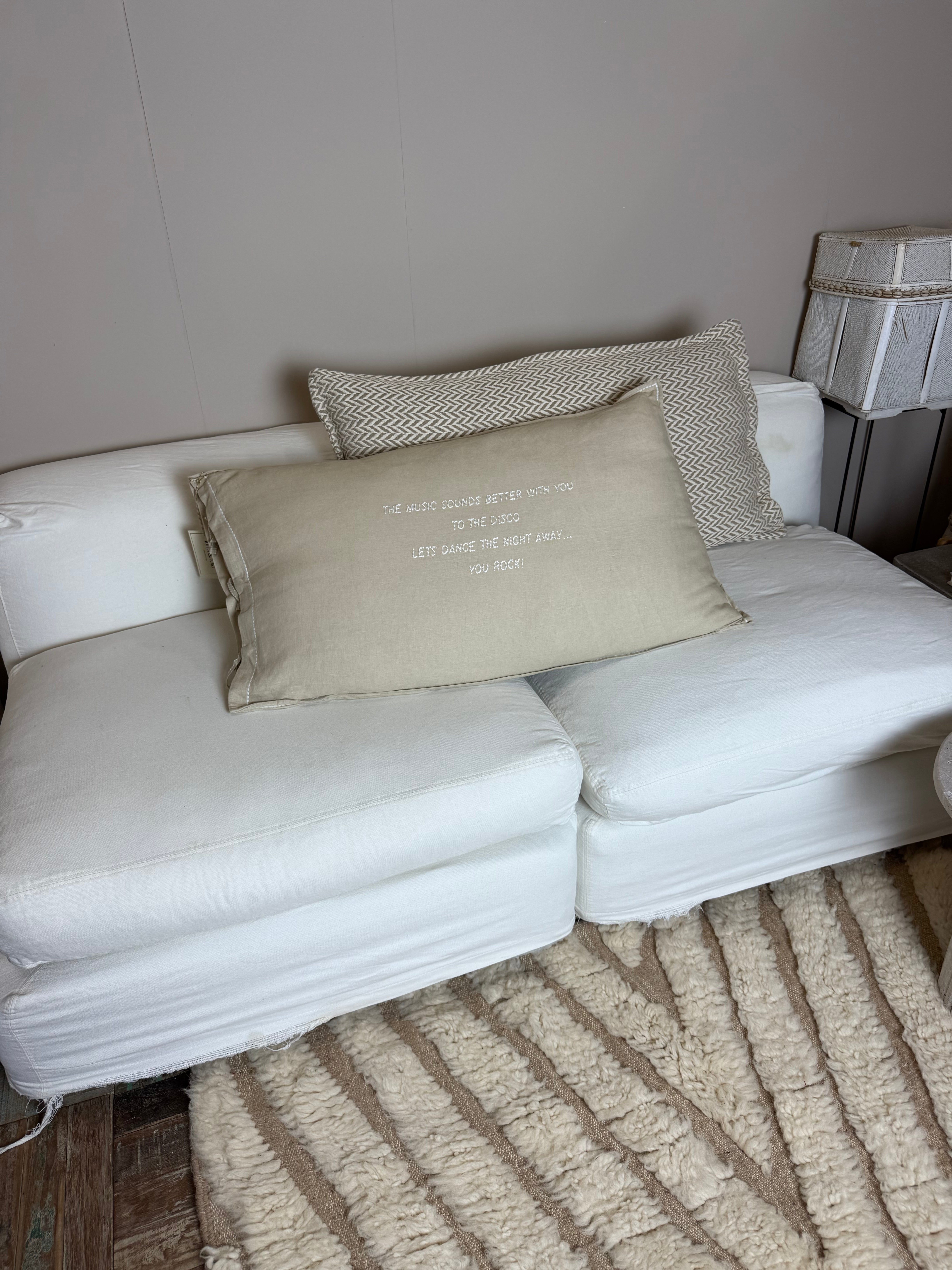 Linnen Pillow + Filling | The Music Sounds Better | Natural