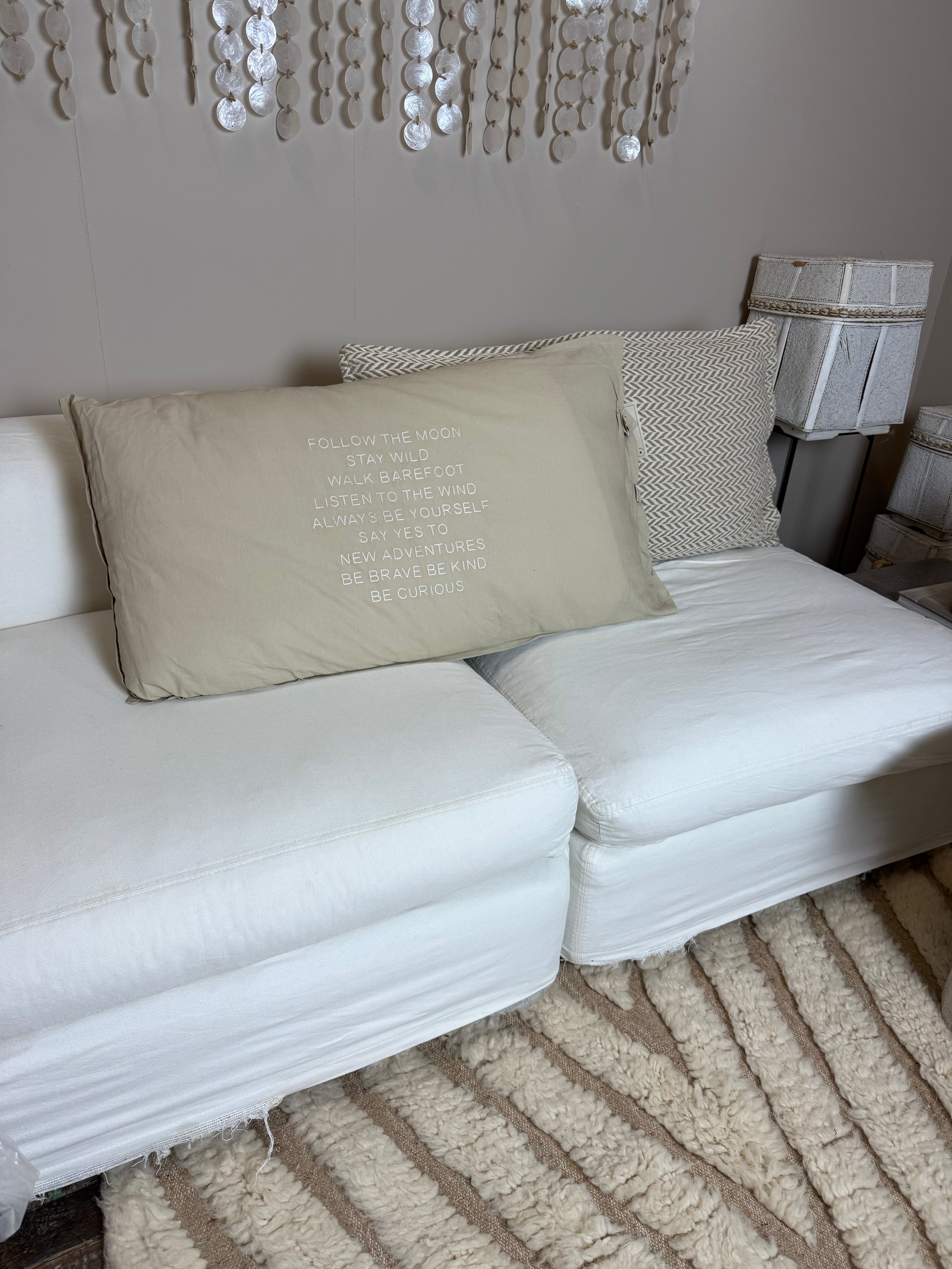 Linnen Pillow + Filling | Follow The Moon | Natural