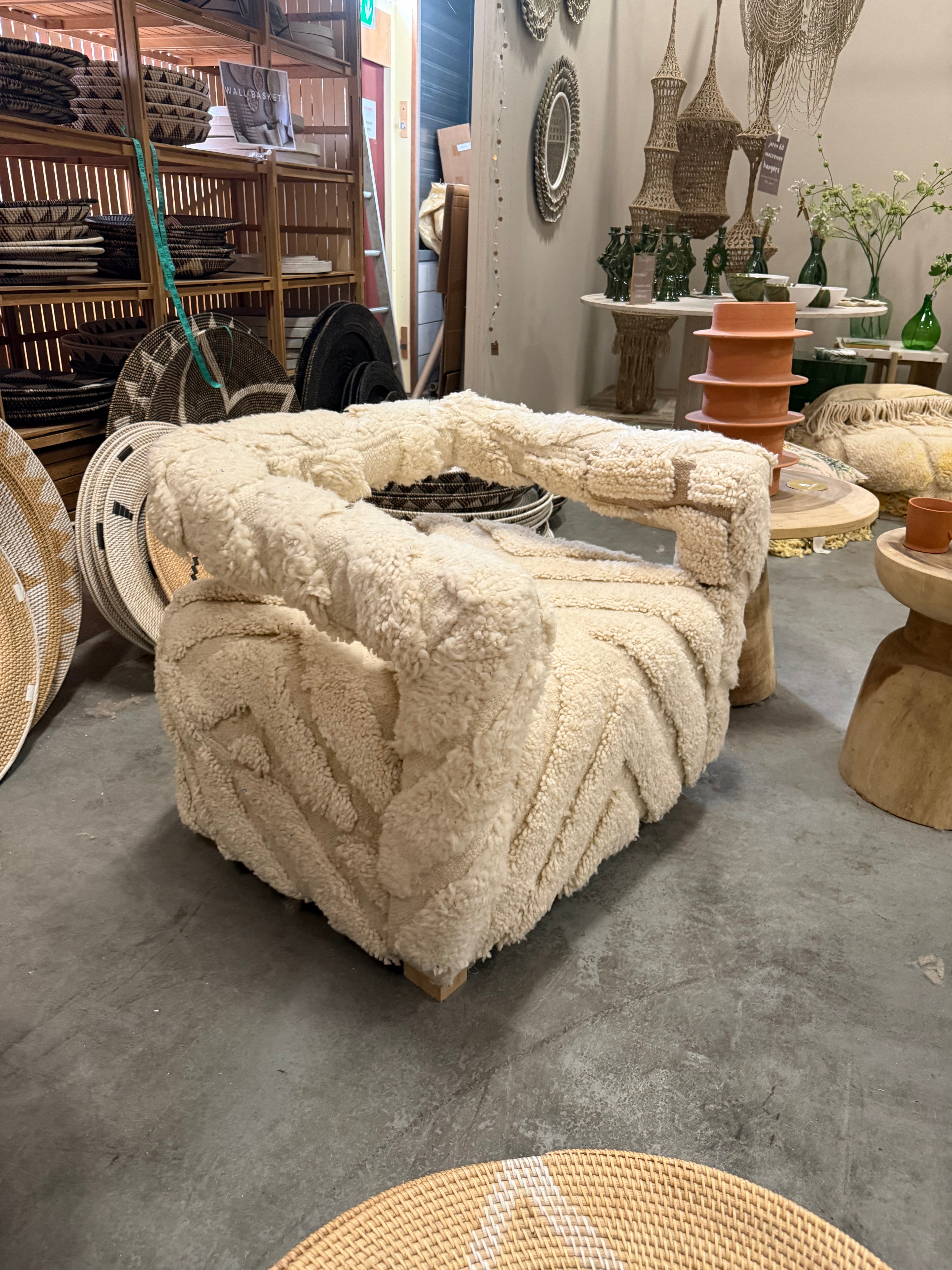 Unieke Fauteuil met Marokkaans Berber Kleed – 100% Wol - 90 cm breed x 78 cm diep x 70 cm hoog