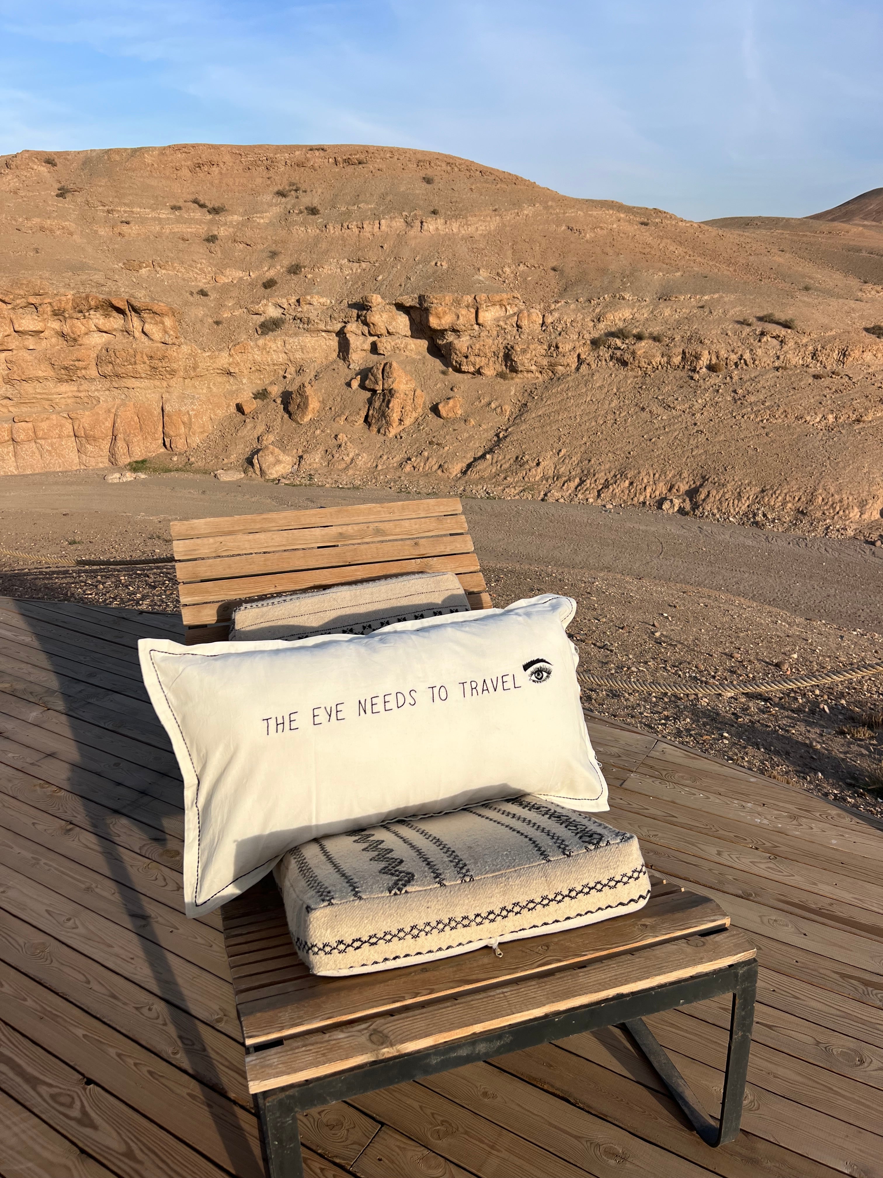 Linnen Pillow + Filling | The Eye Needs To Travel | Natural