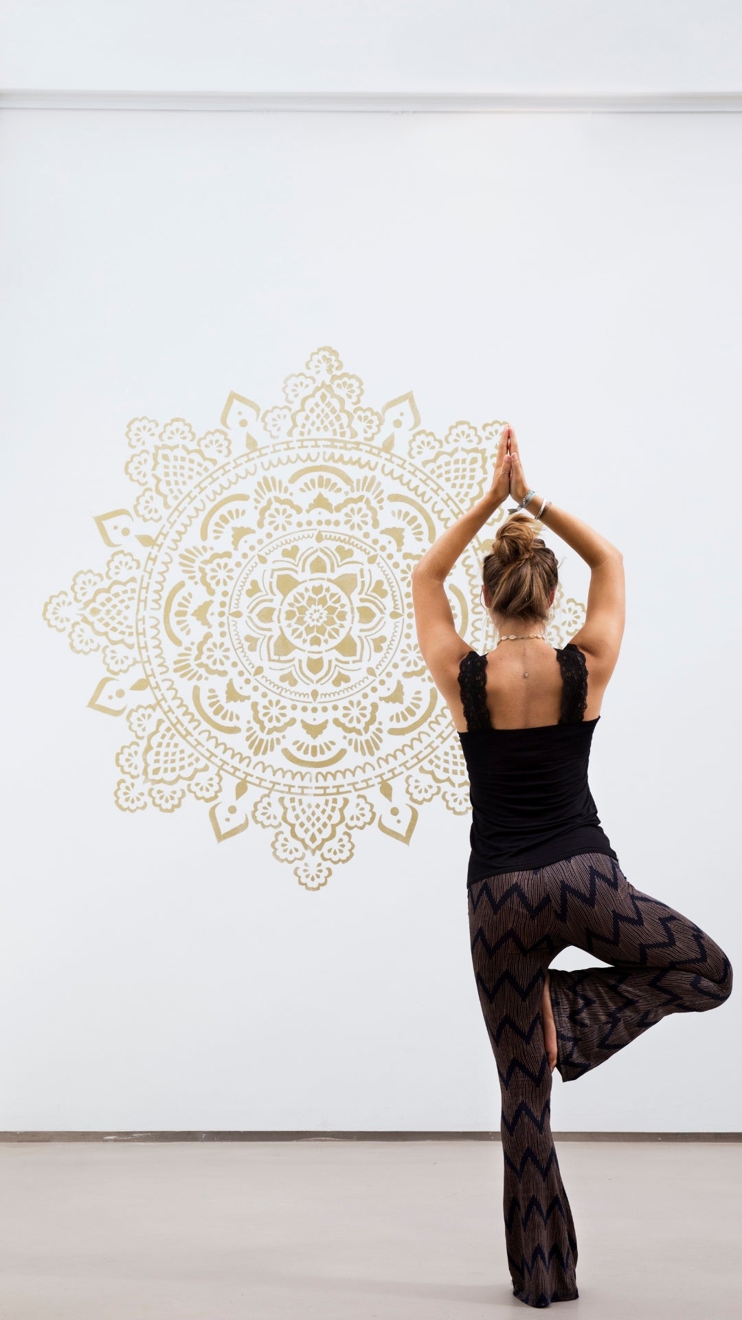 Holy - XL Mandala Stencil - 184 cm