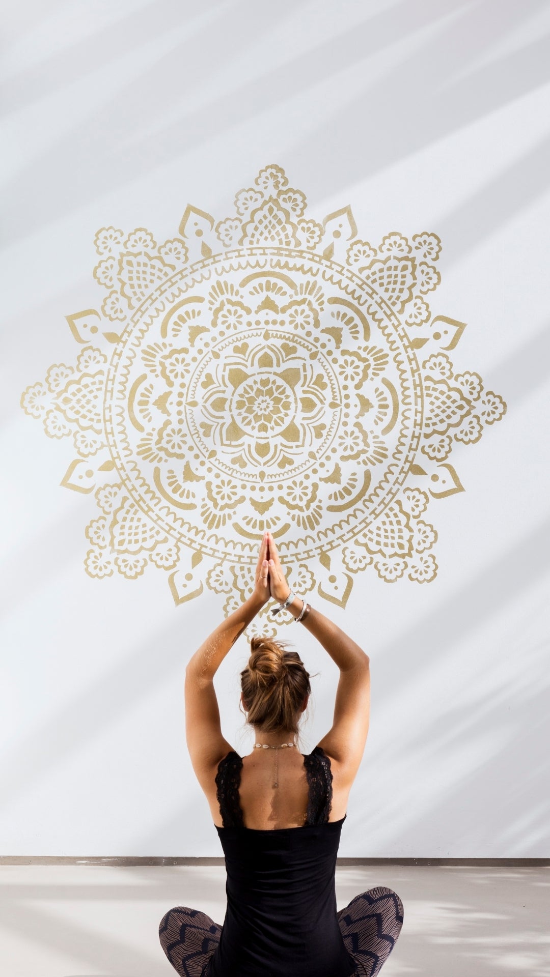 Holy - XL Mandala Stencil - 184 cm