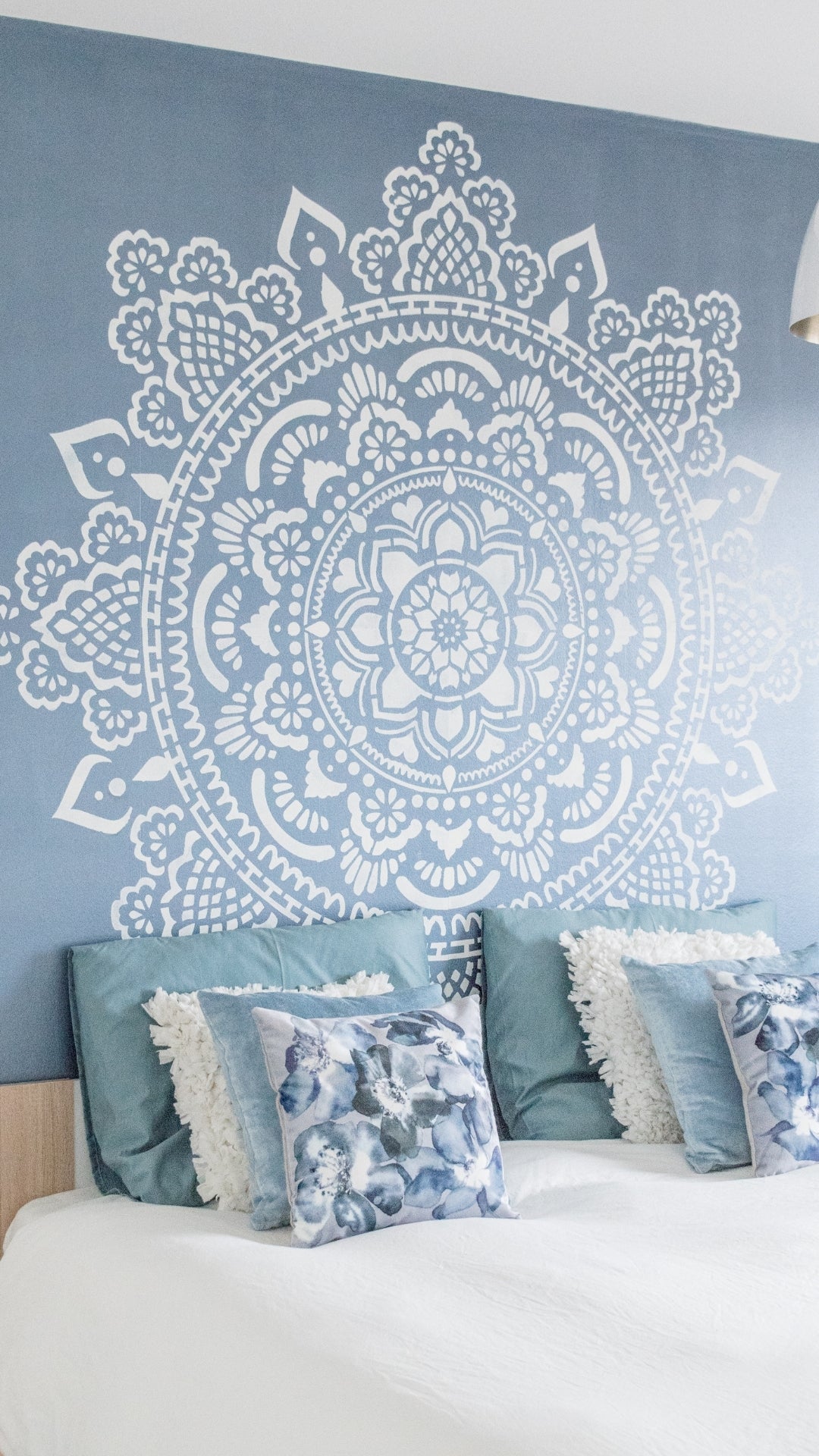 Holy - XL Mandala Stencil - 184 cm