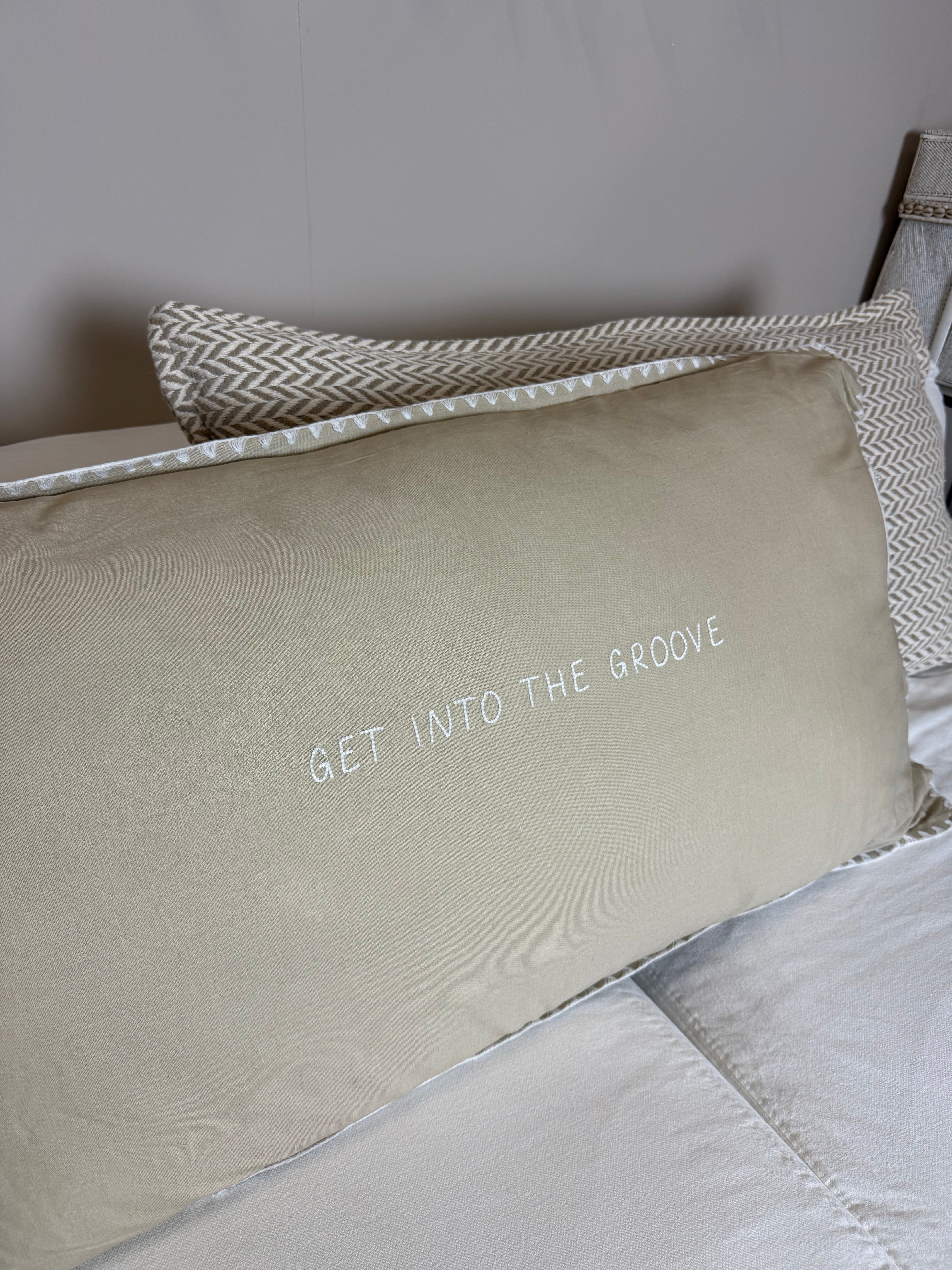 Linnen kussen + binnenkussen | Get Into The Groove | Naturel