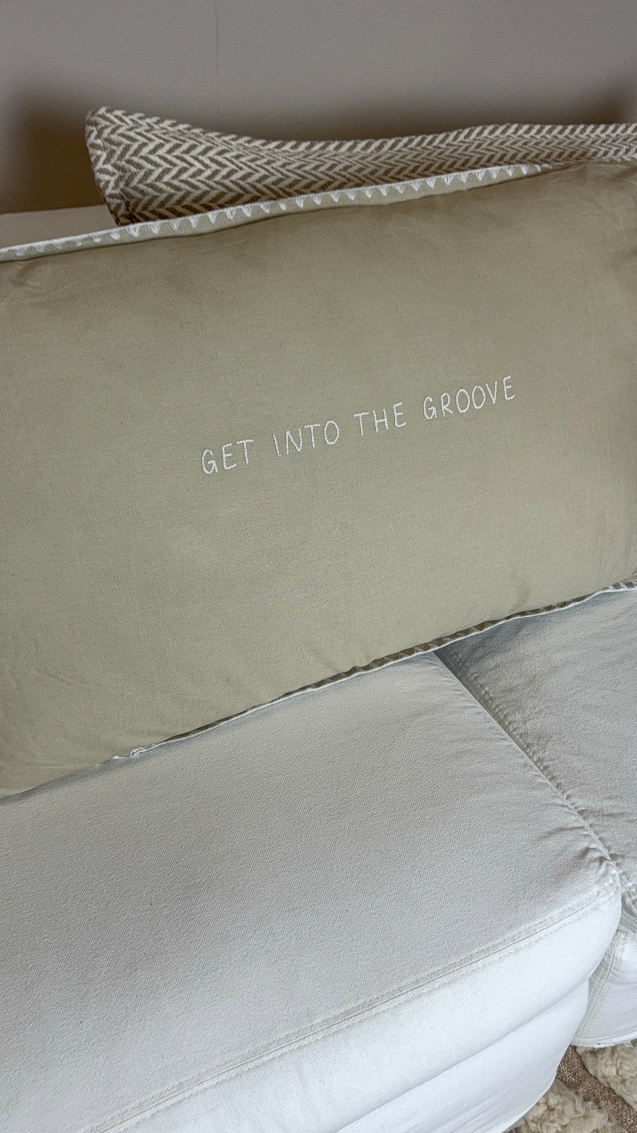 Linnen kussen + binnenkussen | Get Into The Groove | Naturel
