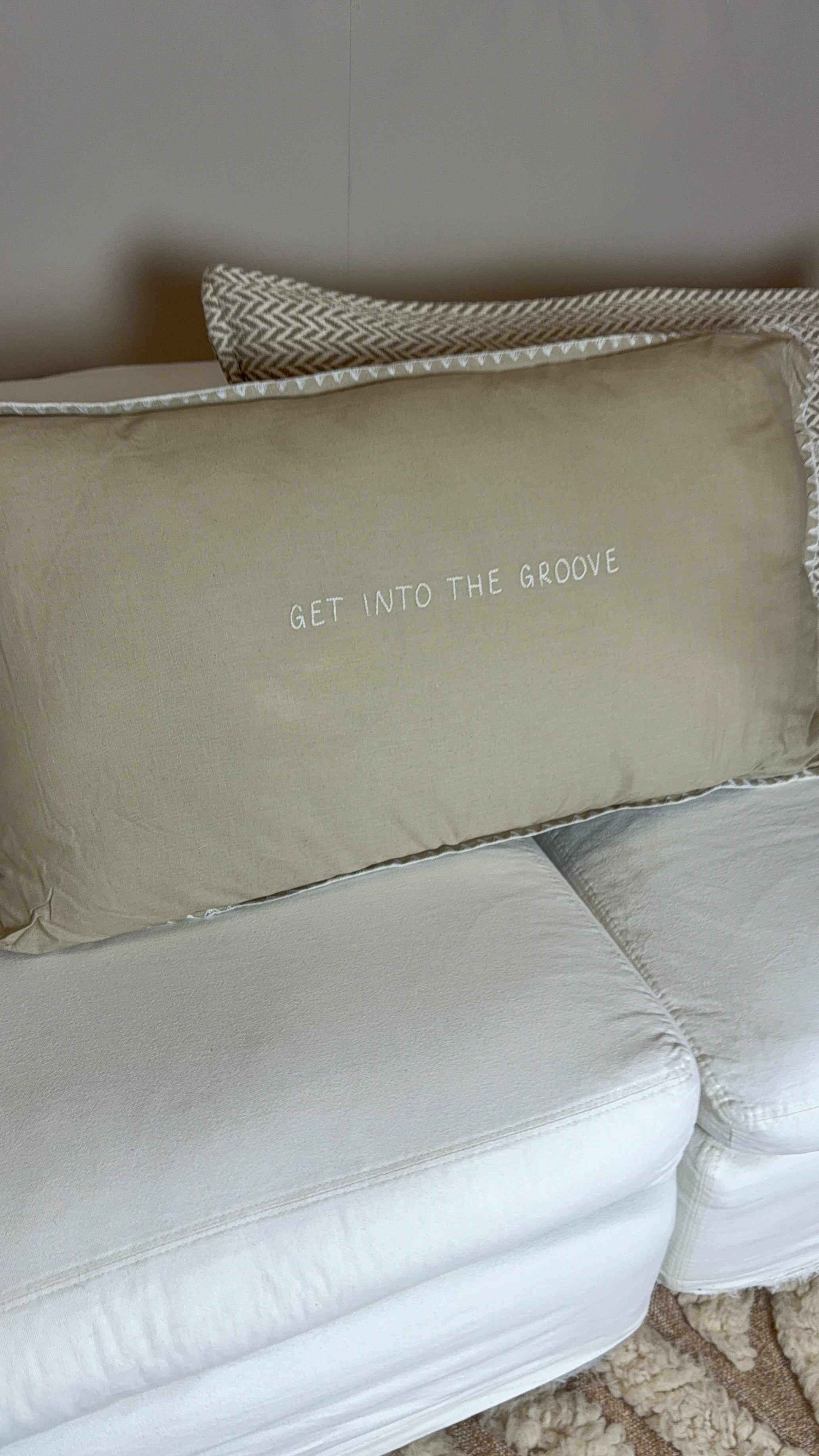 Linnen kussen + binnenkussen | Get Into The Groove | Naturel