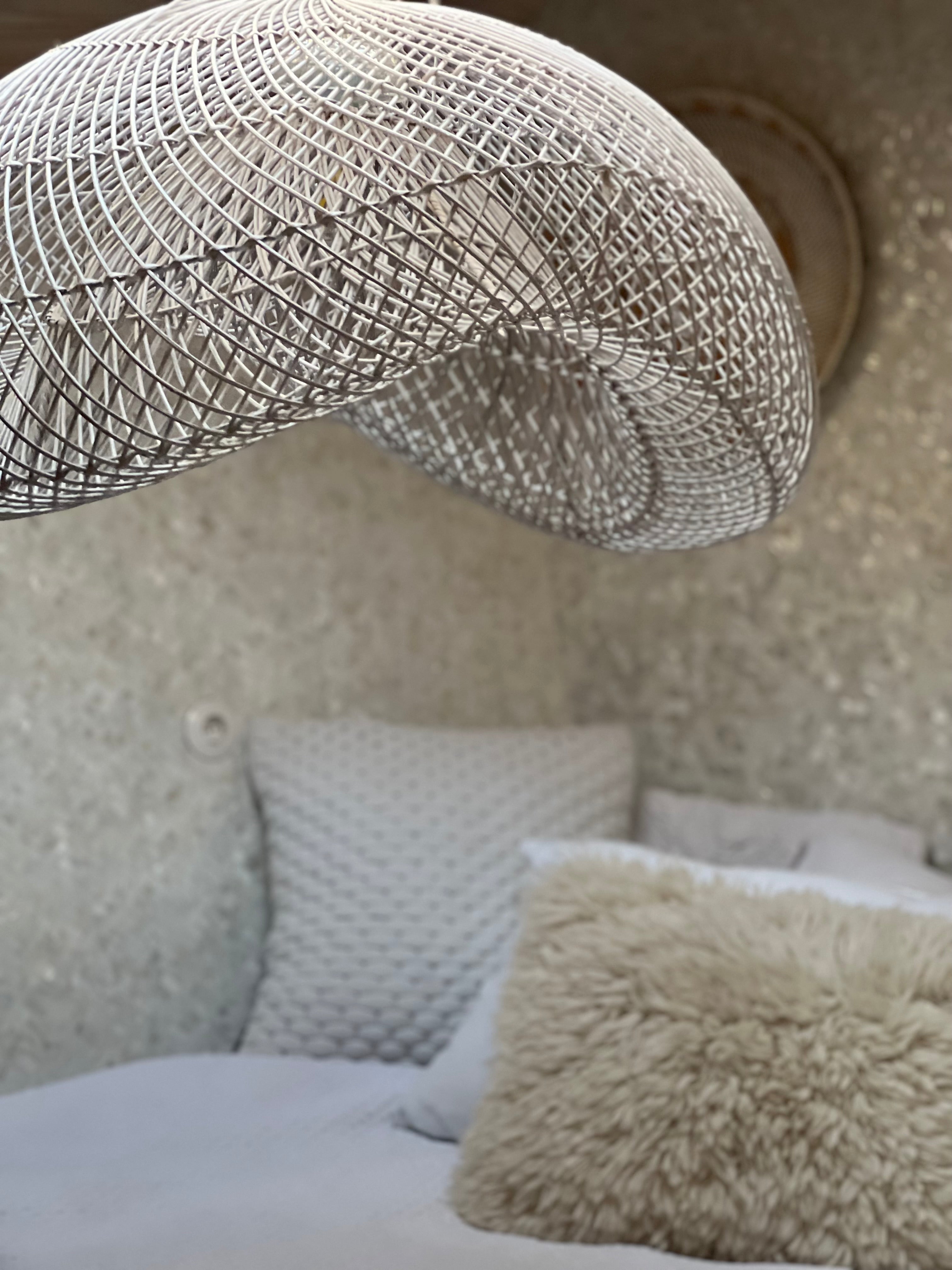 Cloud Lamp Rattan - Organic Shape (60 cm) - White | Mandala Stencil