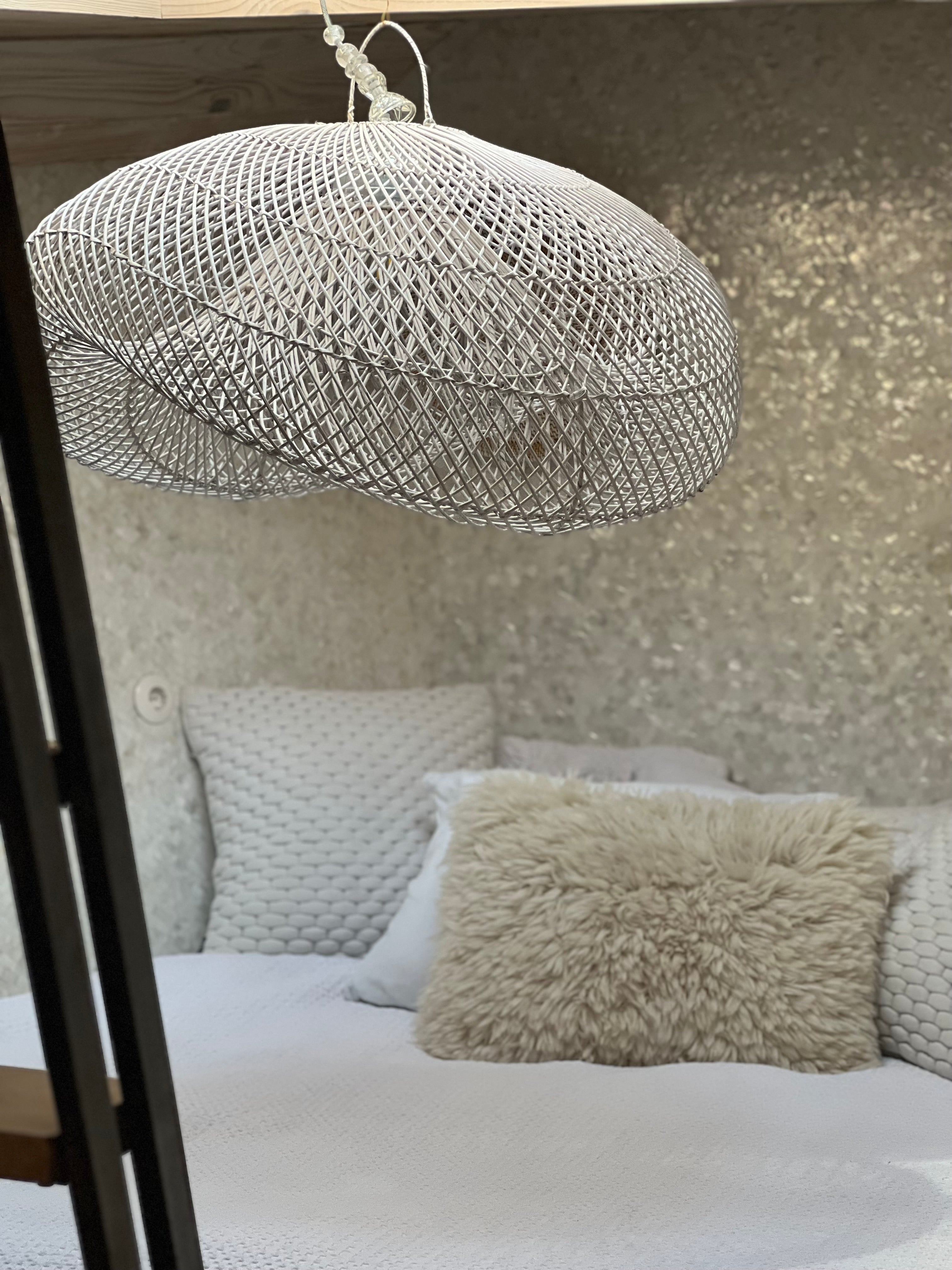 Cloud Lamp Rattan - Organic Shape (60 cm) - White | Mandala Stencil