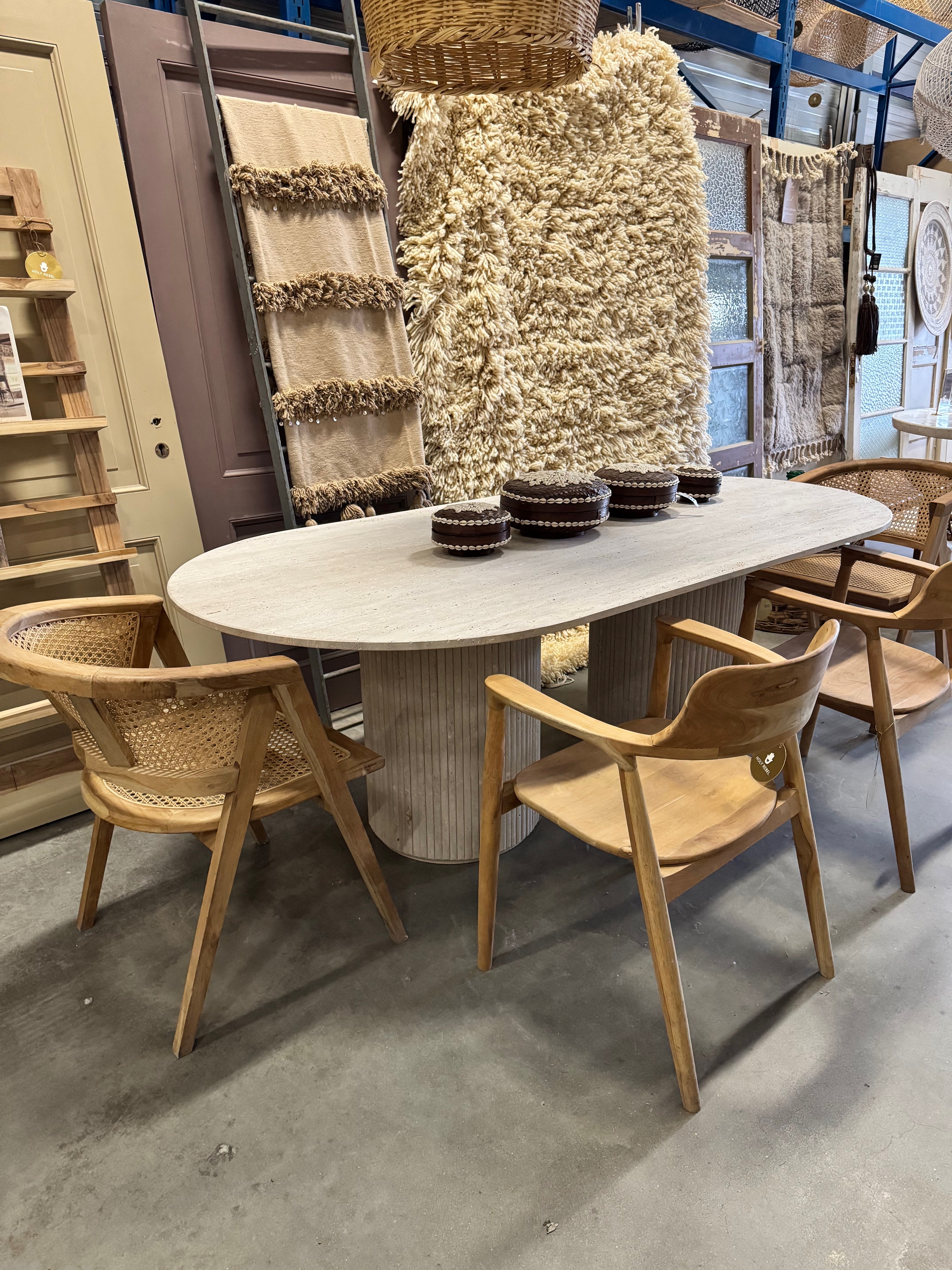 Travertine Table - Oval | 160 x 90 cm