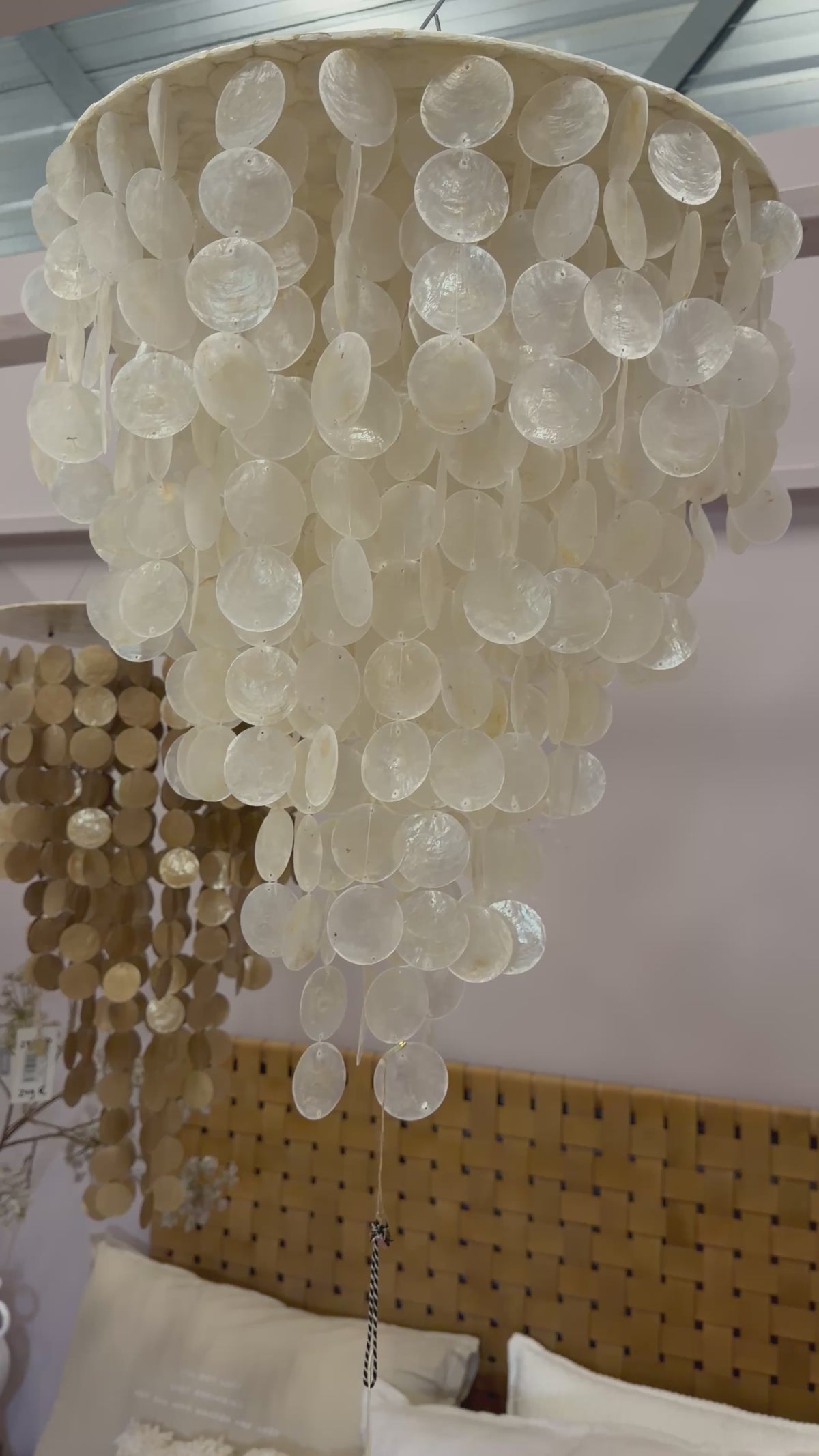 Video laden: Schelpen lamp white waves - 50 x 80 cm