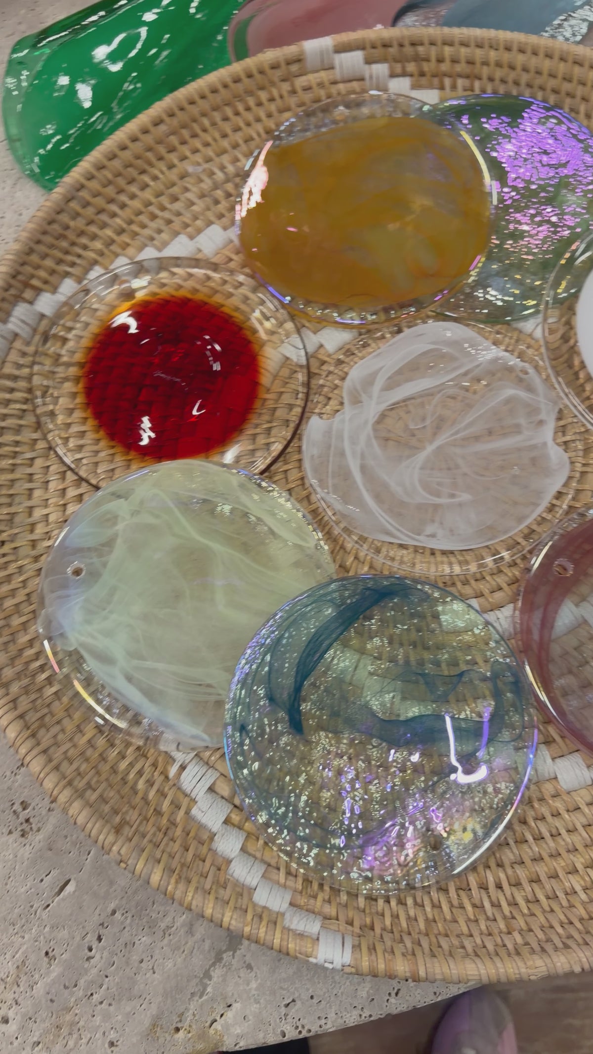 Video laden: Cristallo · Murano Mundgeblasene Glas-Pendelleuchte · Weiß · 45 x 45 cm