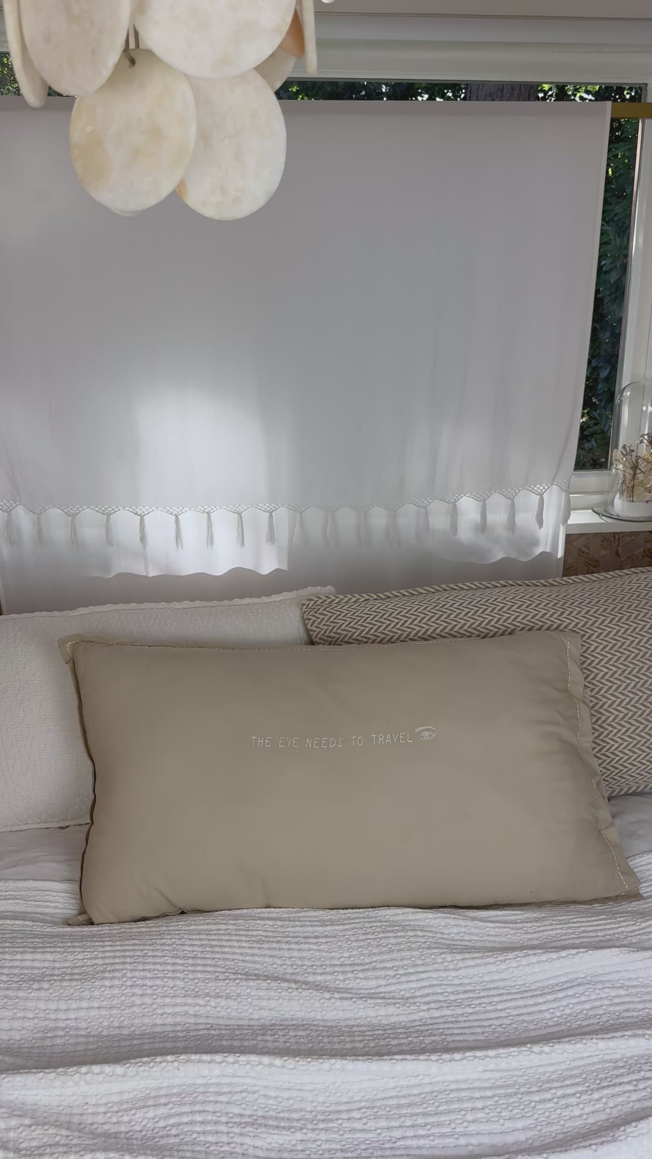 Load video: Linnen Pillow + Filling | The Eye Needs To Travel | Natural