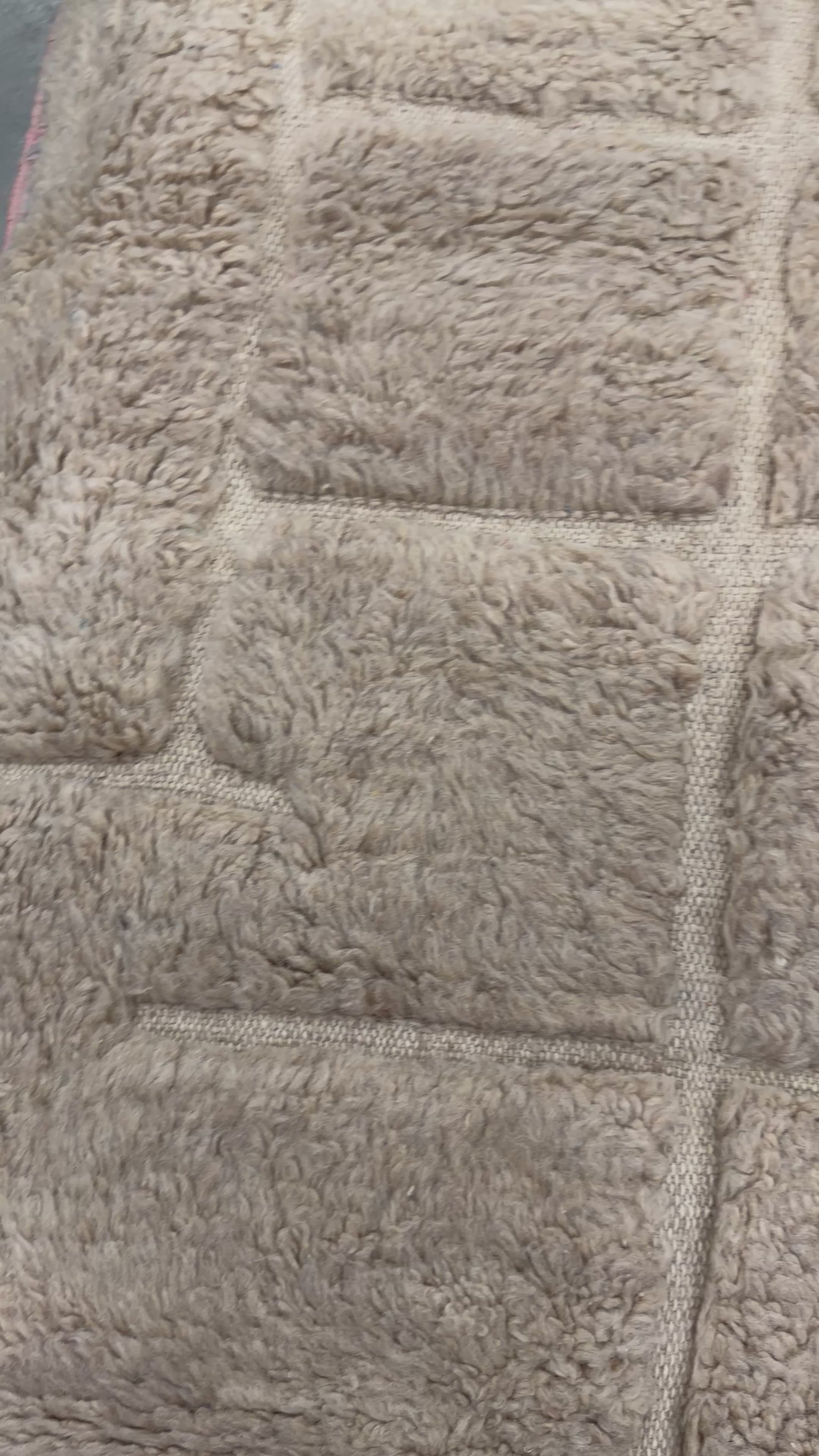 Video laden: Jalil kleed – Handgeknoopt Berber vloerkleed uit Marokko | 300 x 200 cm