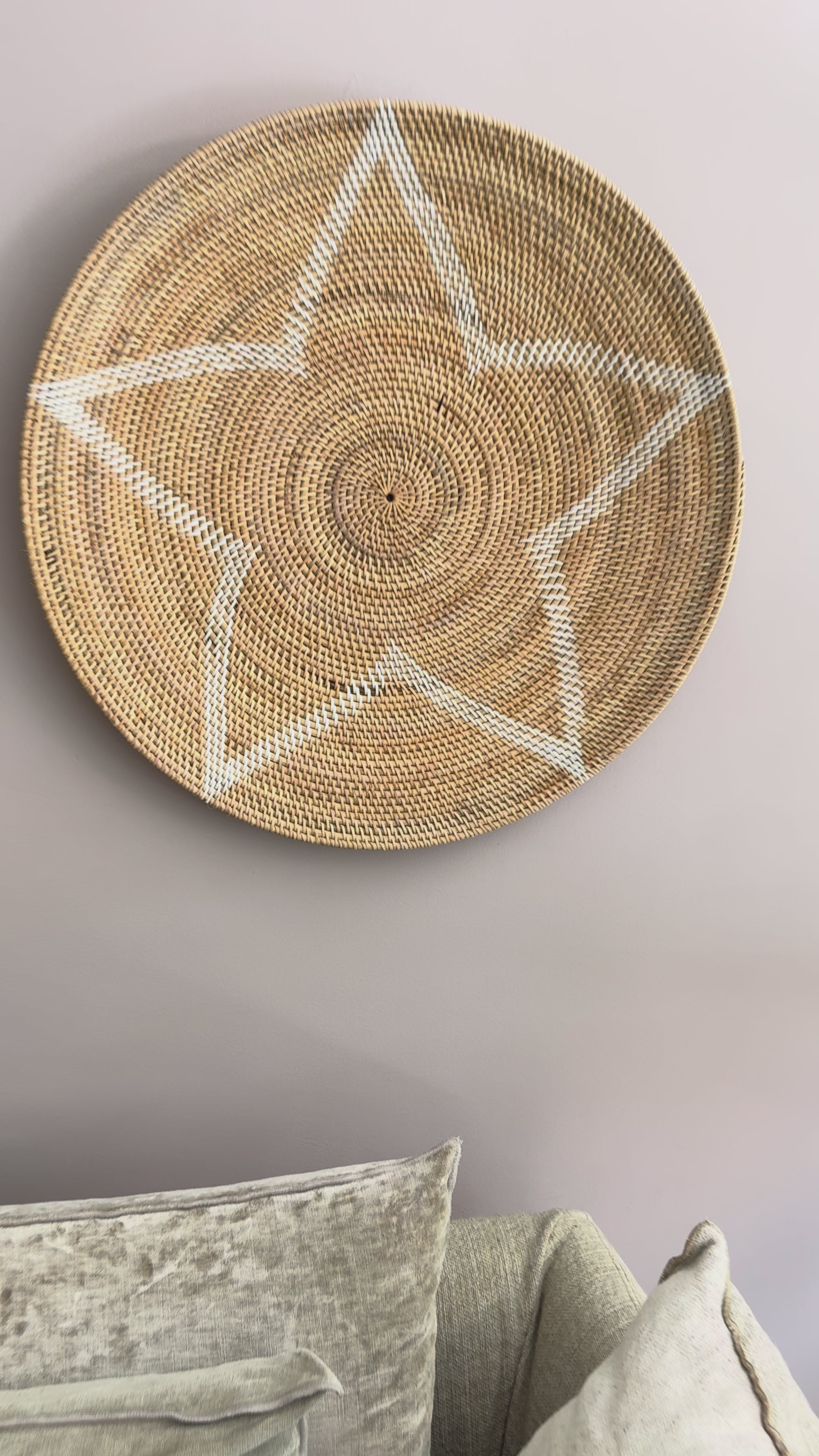 Load video: Wall Basket XL - 1 piece of 70 cm