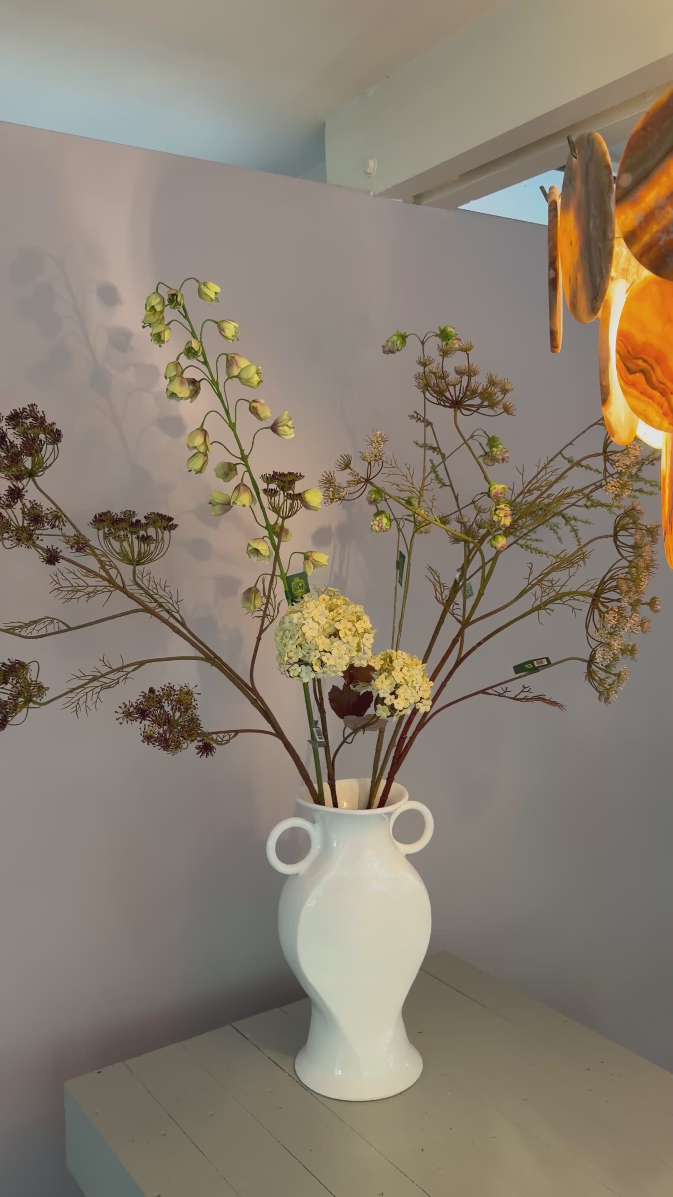Speel de video af Boeket LOVA Nº 3 | Handgebonden Silka kunstbloemen
