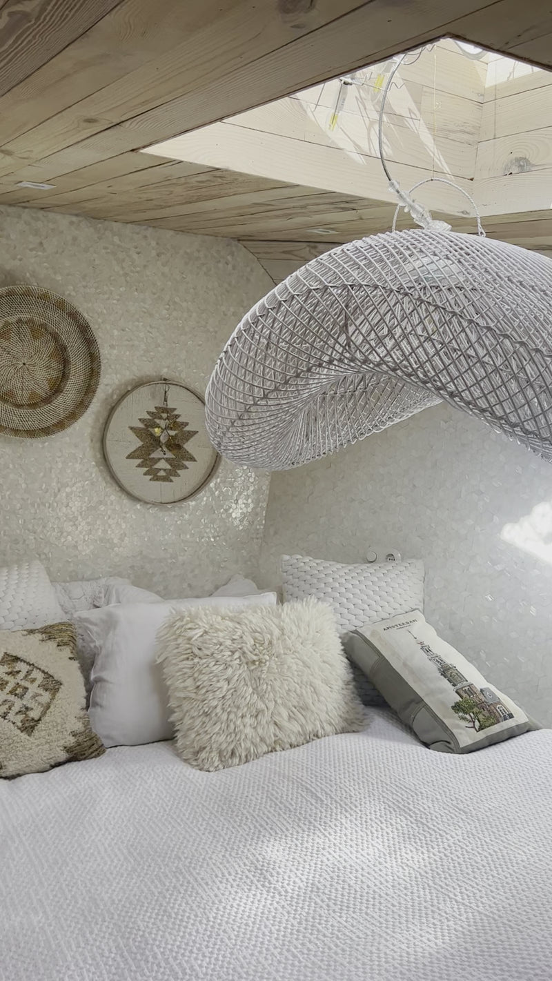 Cloud Lamp Rattan - Organic Shape (60 cm) - White | Mandala Stencil